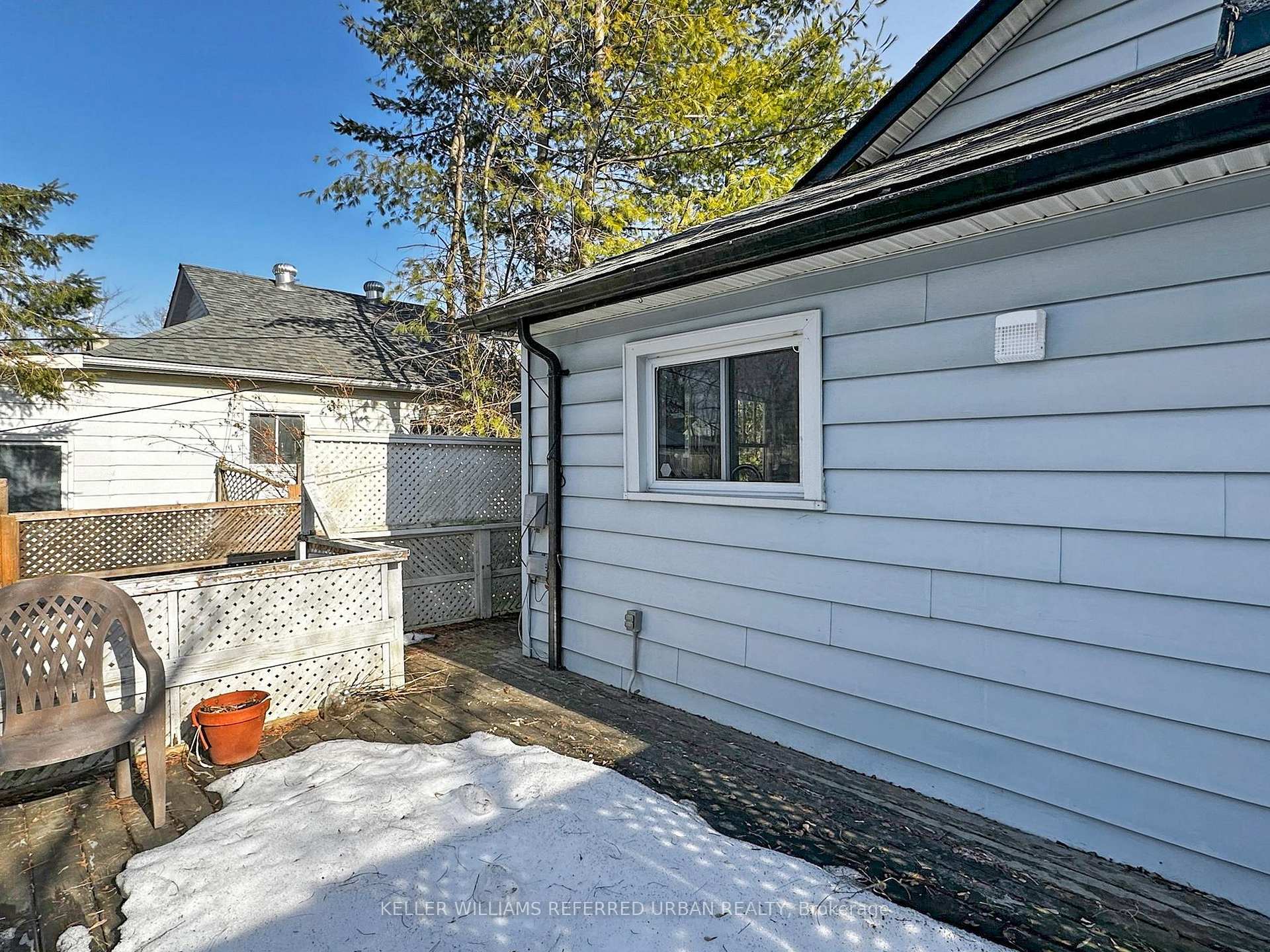Photo 20 of 30 Perry Street, Barrie, Queen's Park — HOMEH