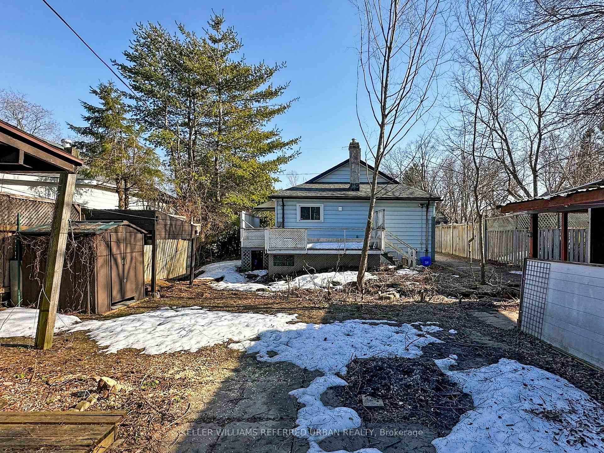 Photo 18 of 30 Perry Street, Barrie, Queen's Park — HOMEH