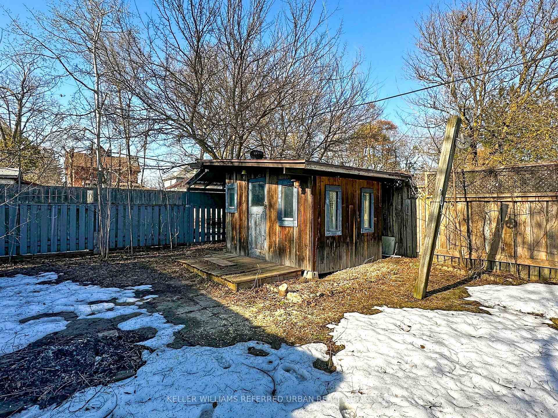 Photo 25 of 30 Perry Street, Barrie, Queen's Park — HOMEH