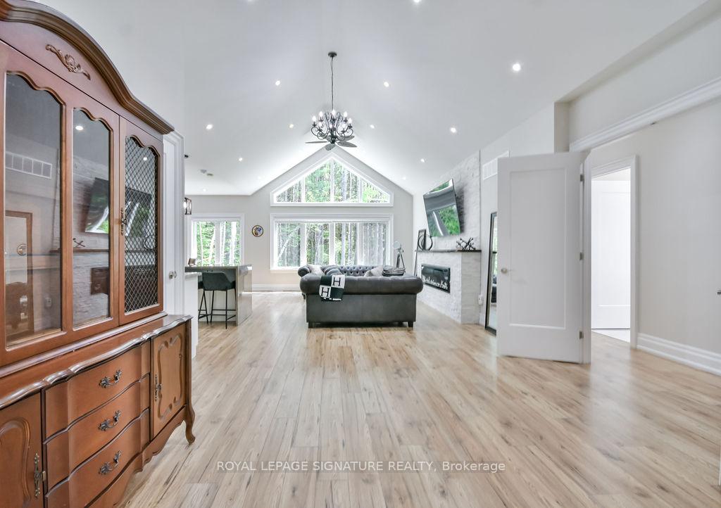 Photo 3 of 5142 Severn Pines Crescent, Severn, Washago — HOMEH
