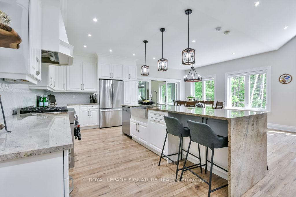 Photo 6 of 5142 Severn Pines Crescent, Severn, Washago — HOMEH