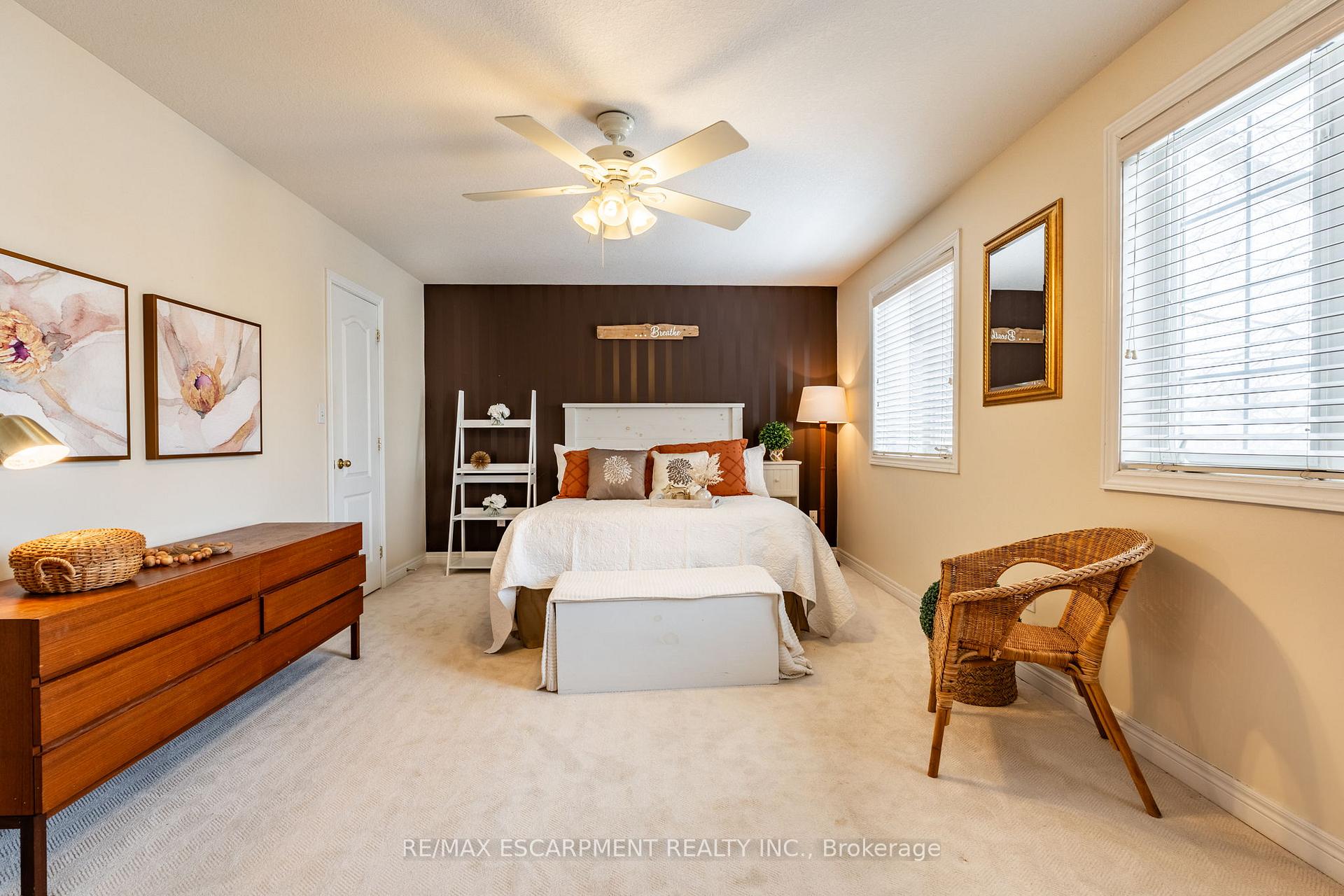 Photo 28 of 65 Goldenview Court, Hamilton, Waterdown — HOMEH
