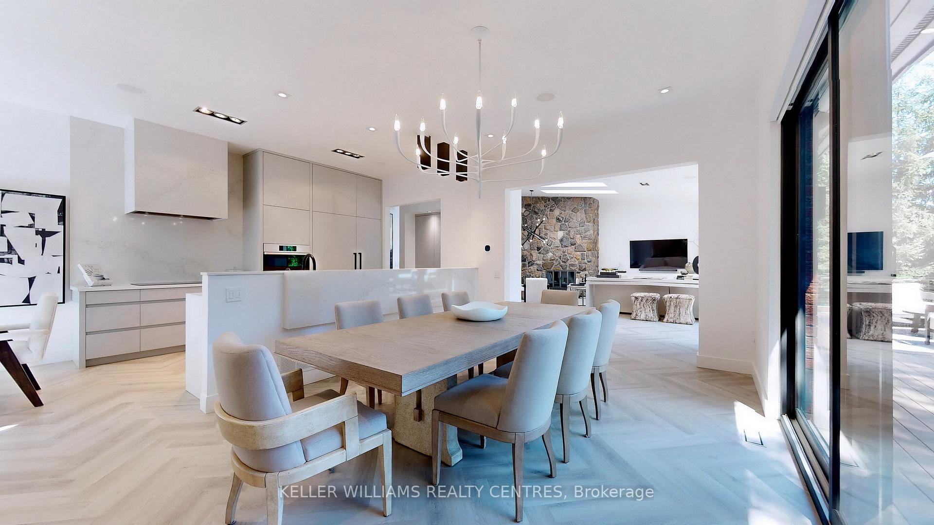 Photo 11 of 1 Forestwood Lane, Barrie, South Shore — HOMEH