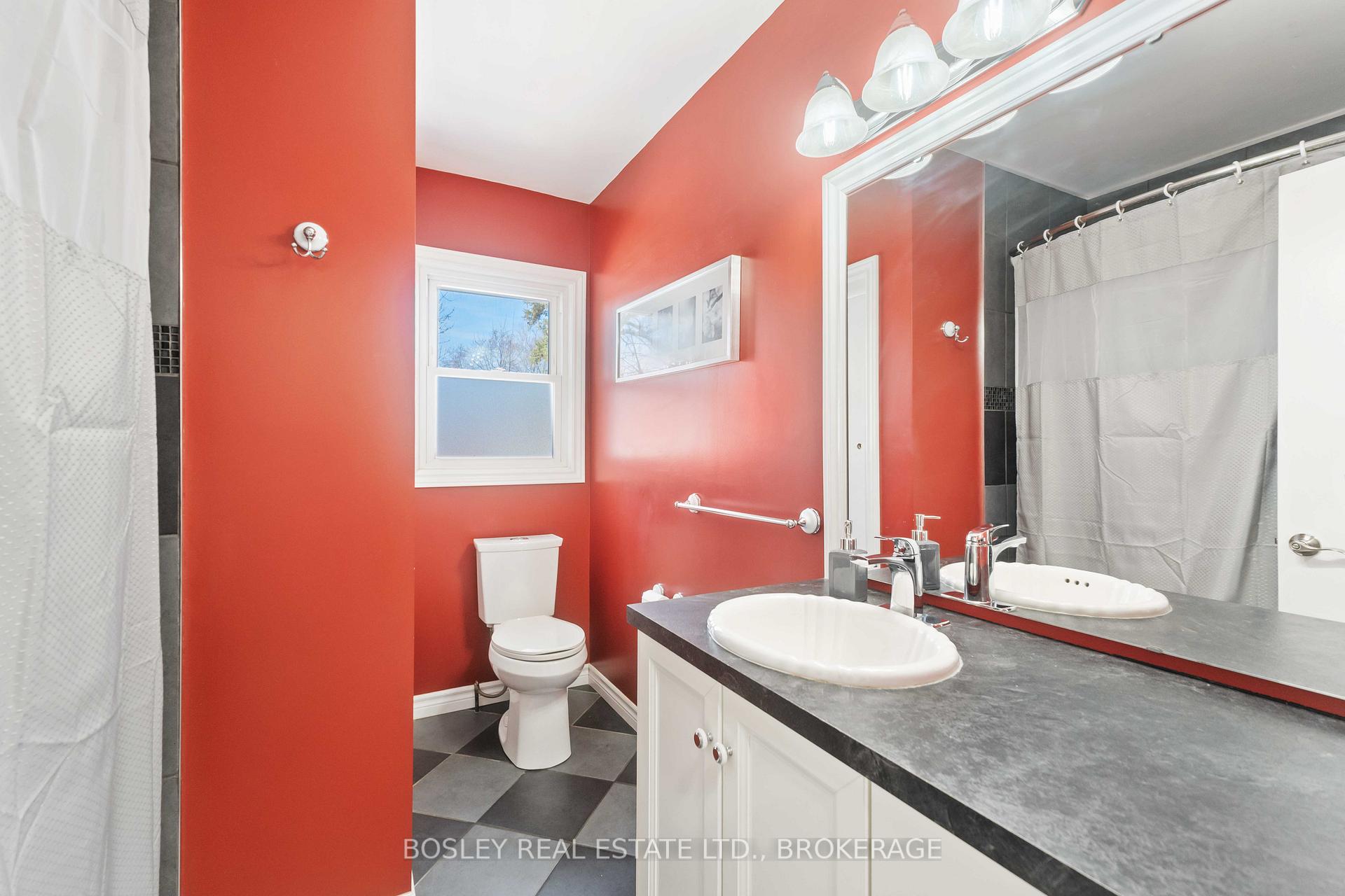 Photo 16 of 49 Aquadale Drive, St. Catharines, Lakeshore — HOMEH