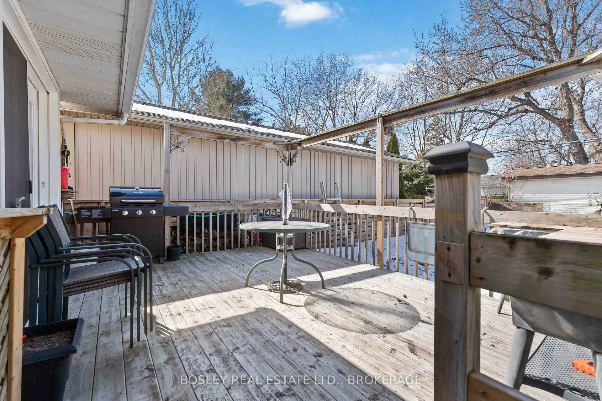Photo 33 of 49 Aquadale Drive, St. Catharines, Lakeshore — HOMEH