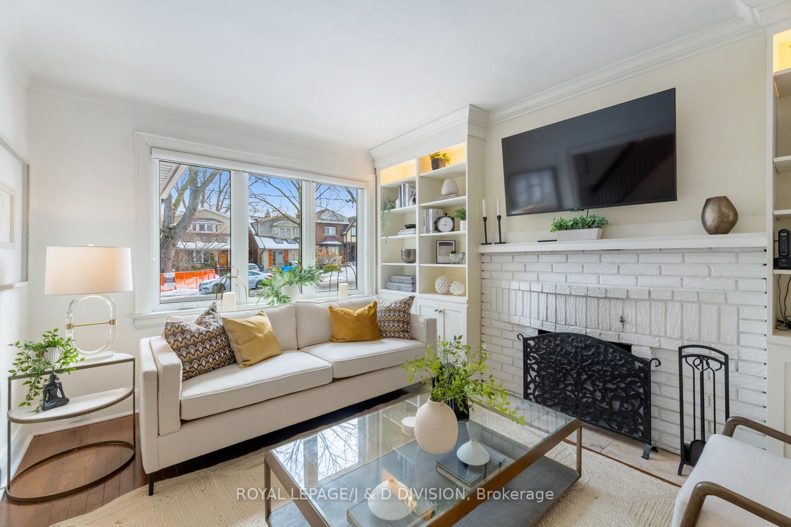 Photo 5 of 360 Briar Hill Avenue, Toronto, Lawrence Park South — HOMEH