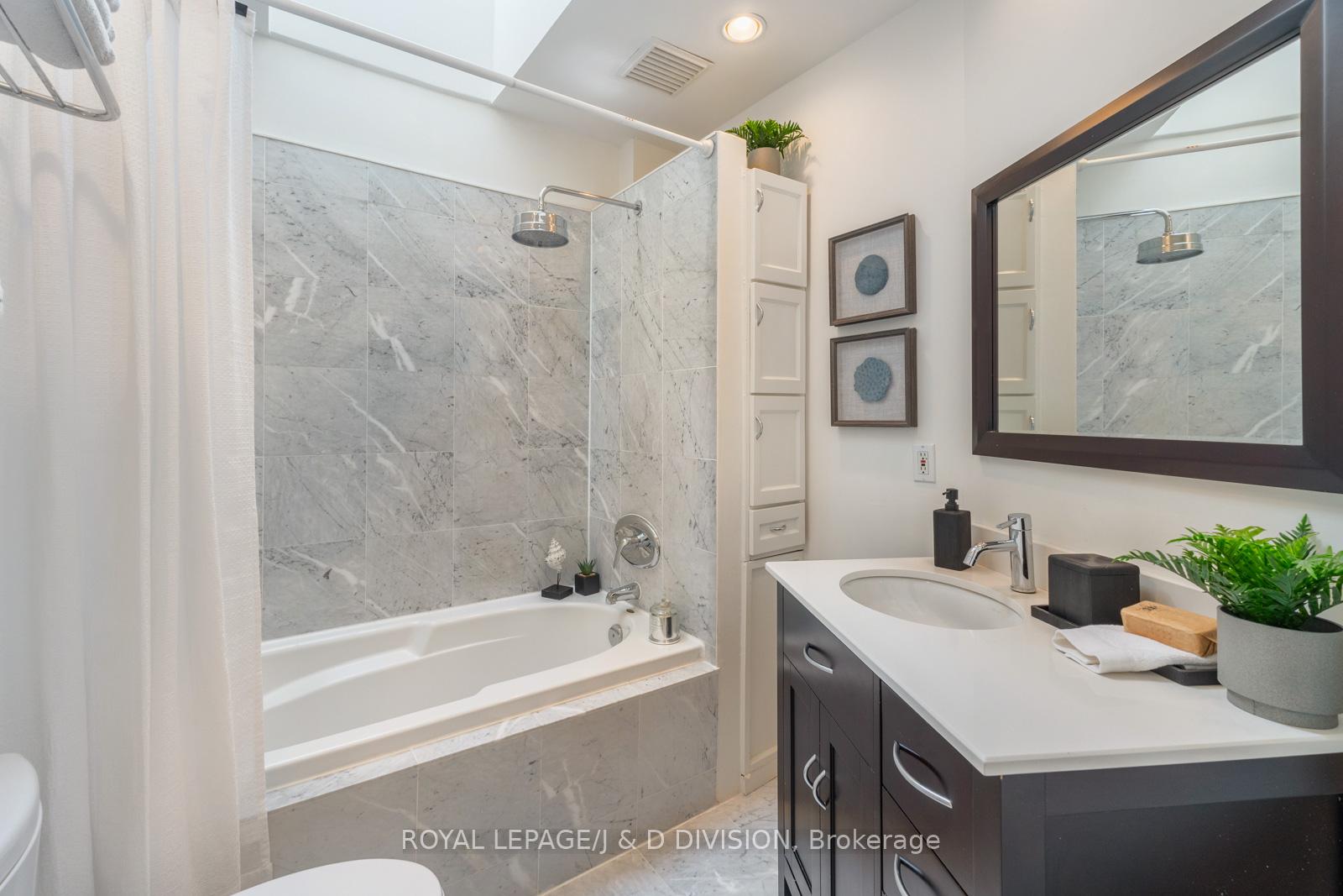 Photo 26 of 360 Briar Hill Avenue, Toronto, Lawrence Park South — HOMEH