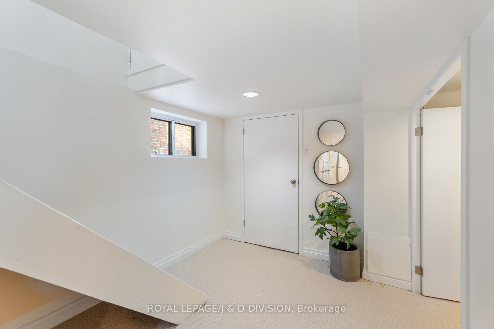 Photo 24 of 360 Briar Hill Avenue, Toronto, Lawrence Park South — HOMEH