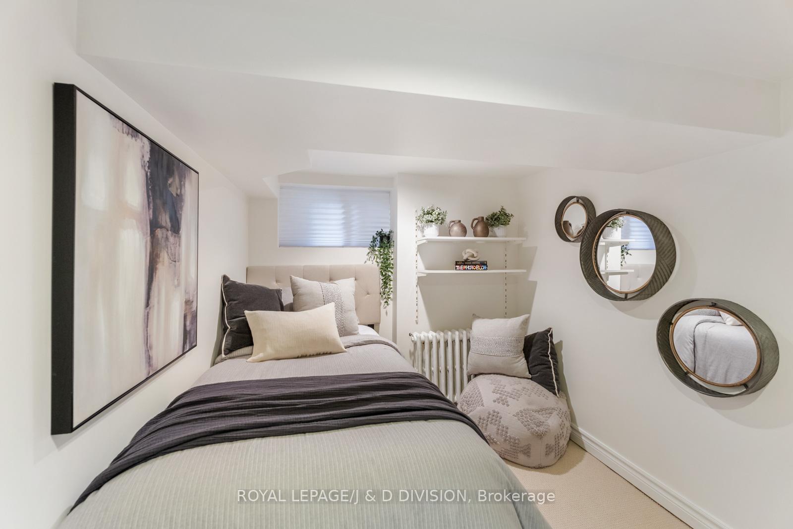Photo 31 of 360 Briar Hill Avenue, Toronto, Lawrence Park South — HOMEH