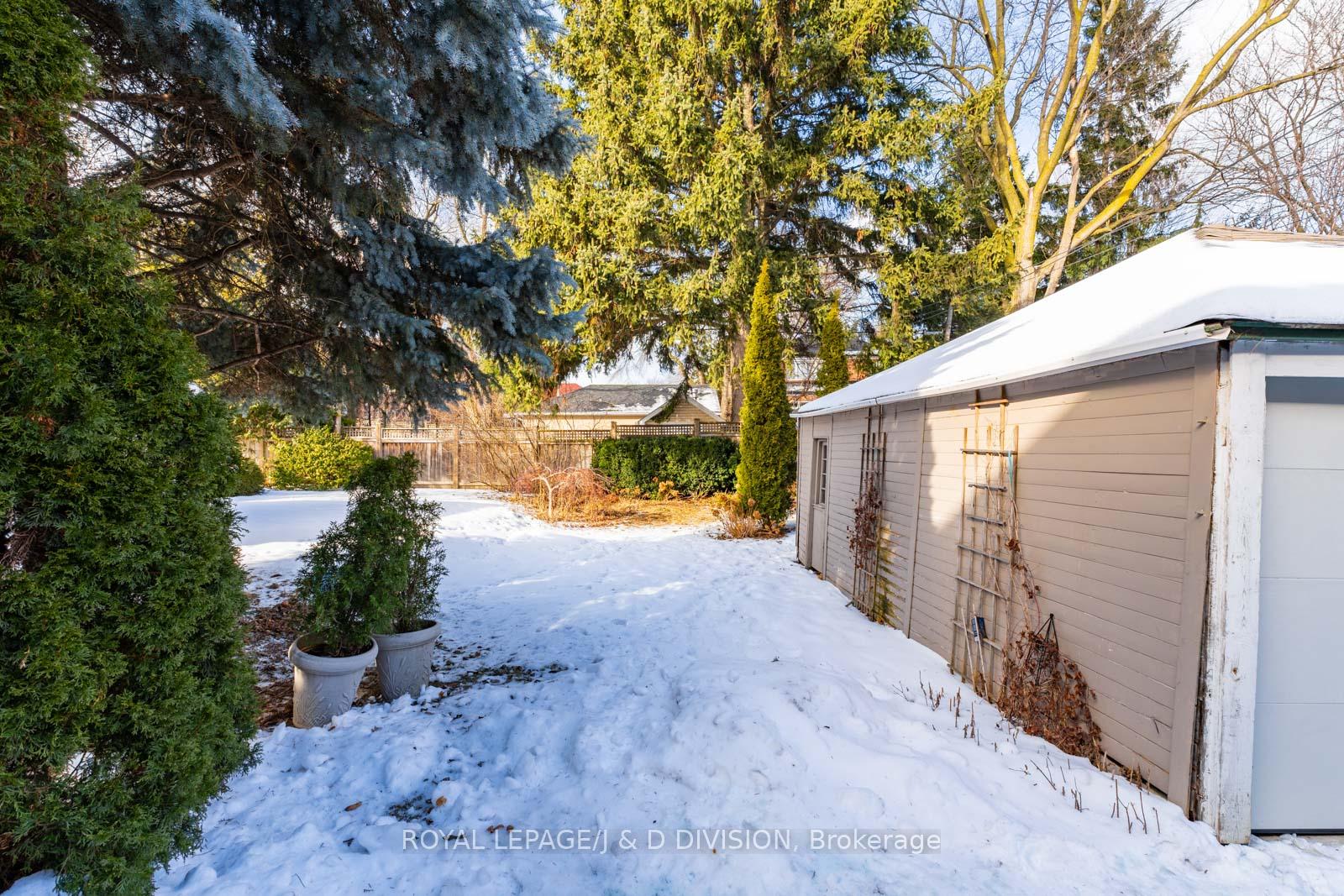 Photo 35 of 360 Briar Hill Avenue, Toronto, Lawrence Park South — HOMEH