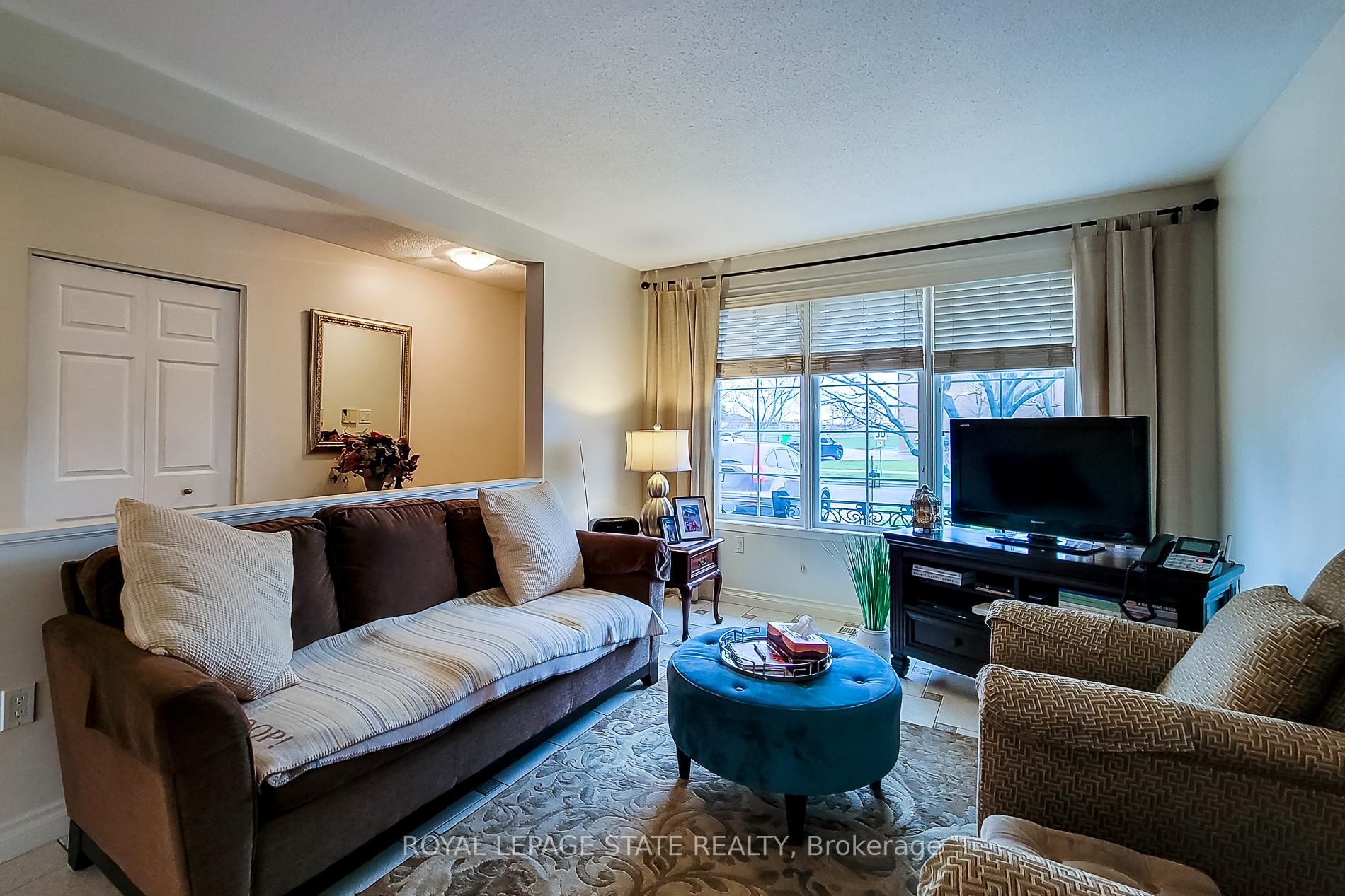 Photo 6 of 170 Glenashton Drive, Hamilton, Stoney Creek — HOMEH