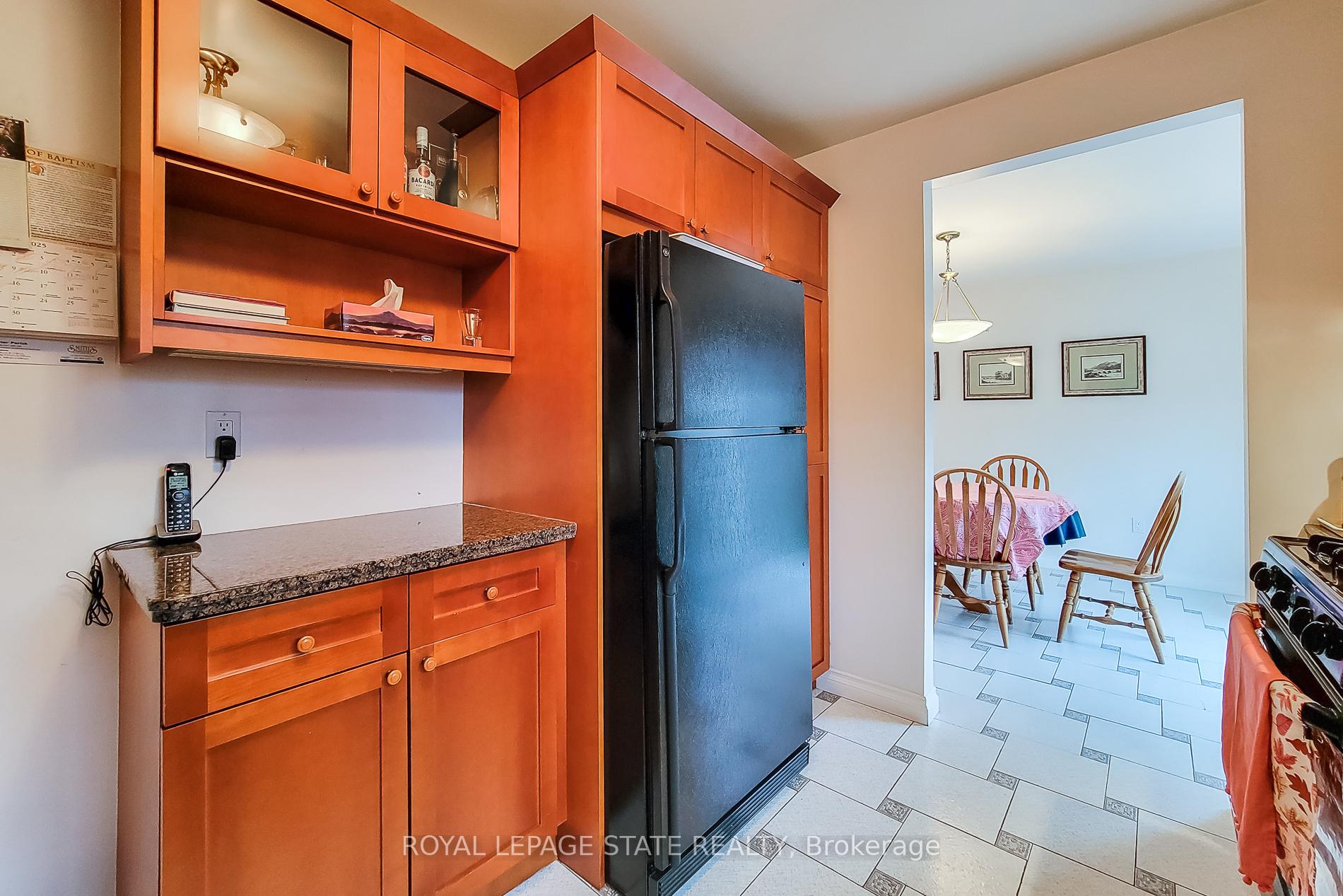 Photo 9 of 170 Glenashton Drive, Hamilton, Stoney Creek — HOMEH