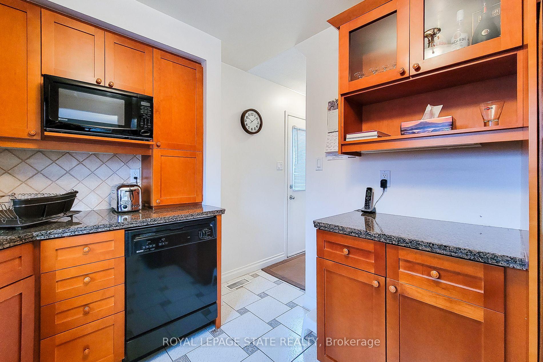 Photo 23 of 170 Glenashton Drive, Hamilton, Stoney Creek — HOMEH