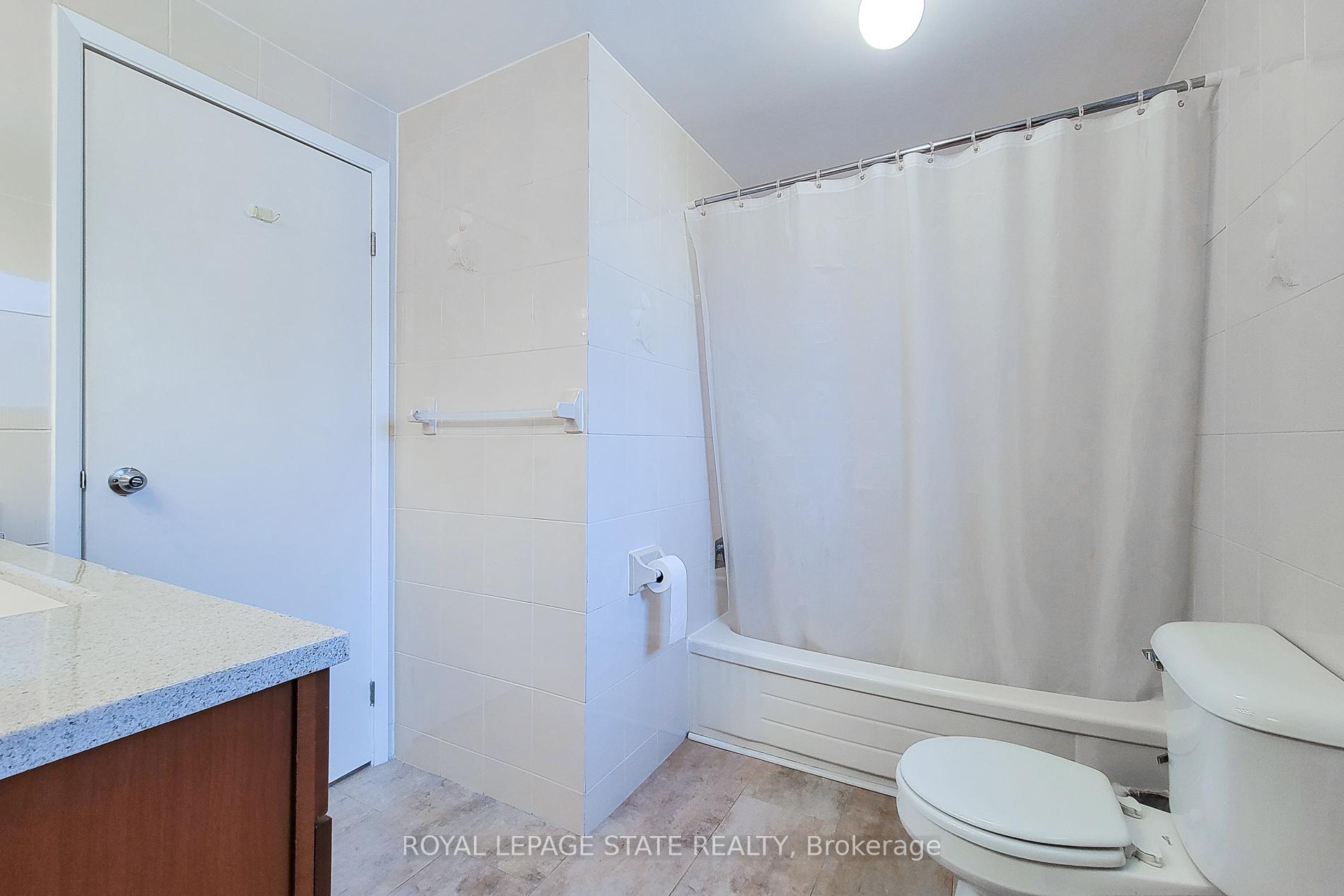 Photo 19 of 170 Glenashton Drive, Hamilton, Stoney Creek — HOMEH