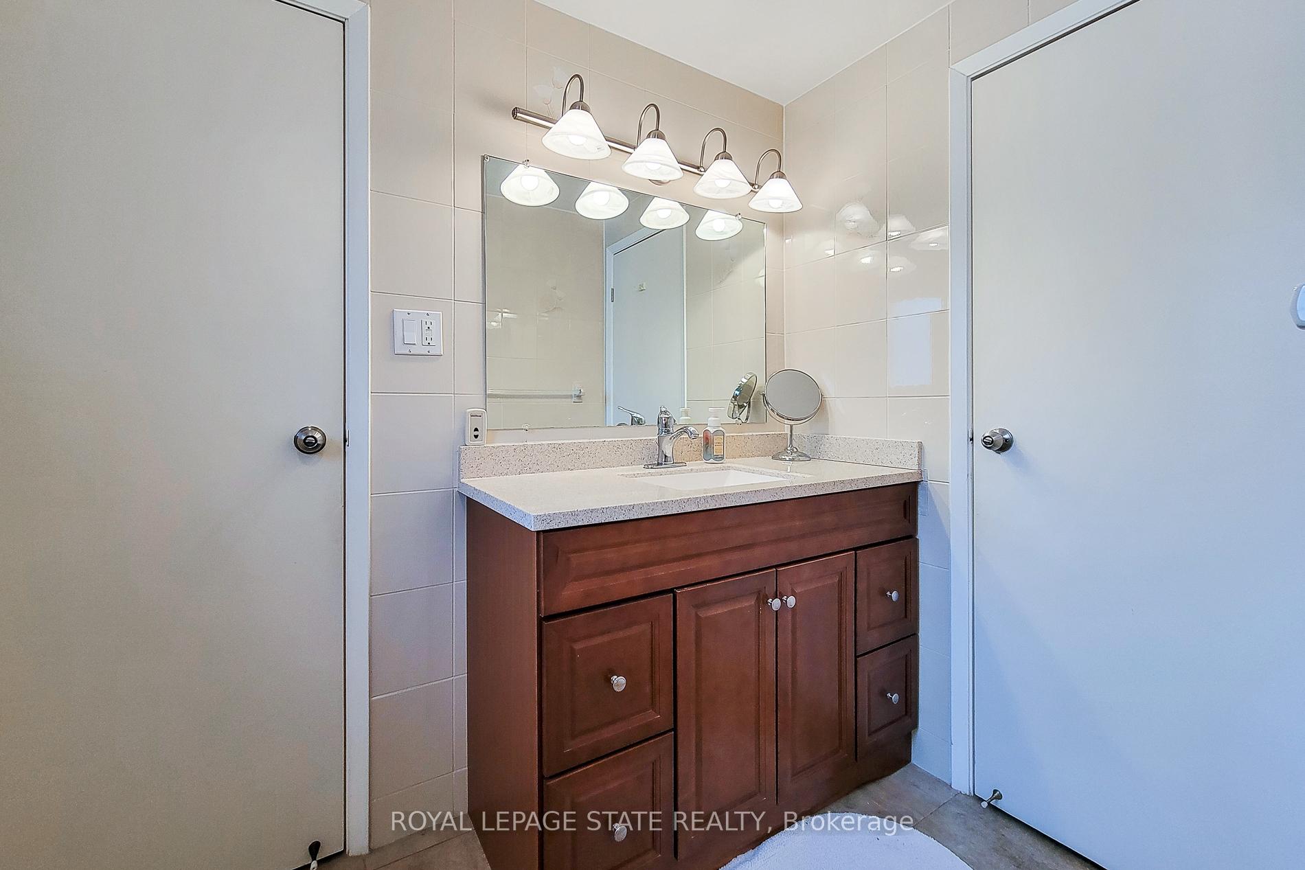Photo 22 of 170 Glenashton Drive, Hamilton, Stoney Creek — HOMEH