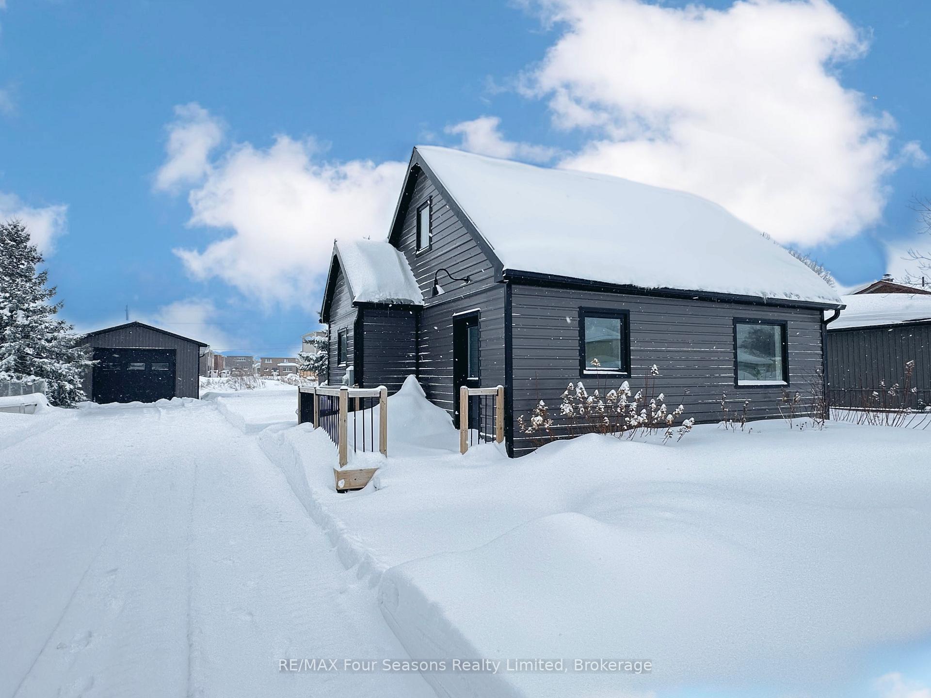Photo 1 of 7455 County Road 91, Clearview, Stayner — HOMEH