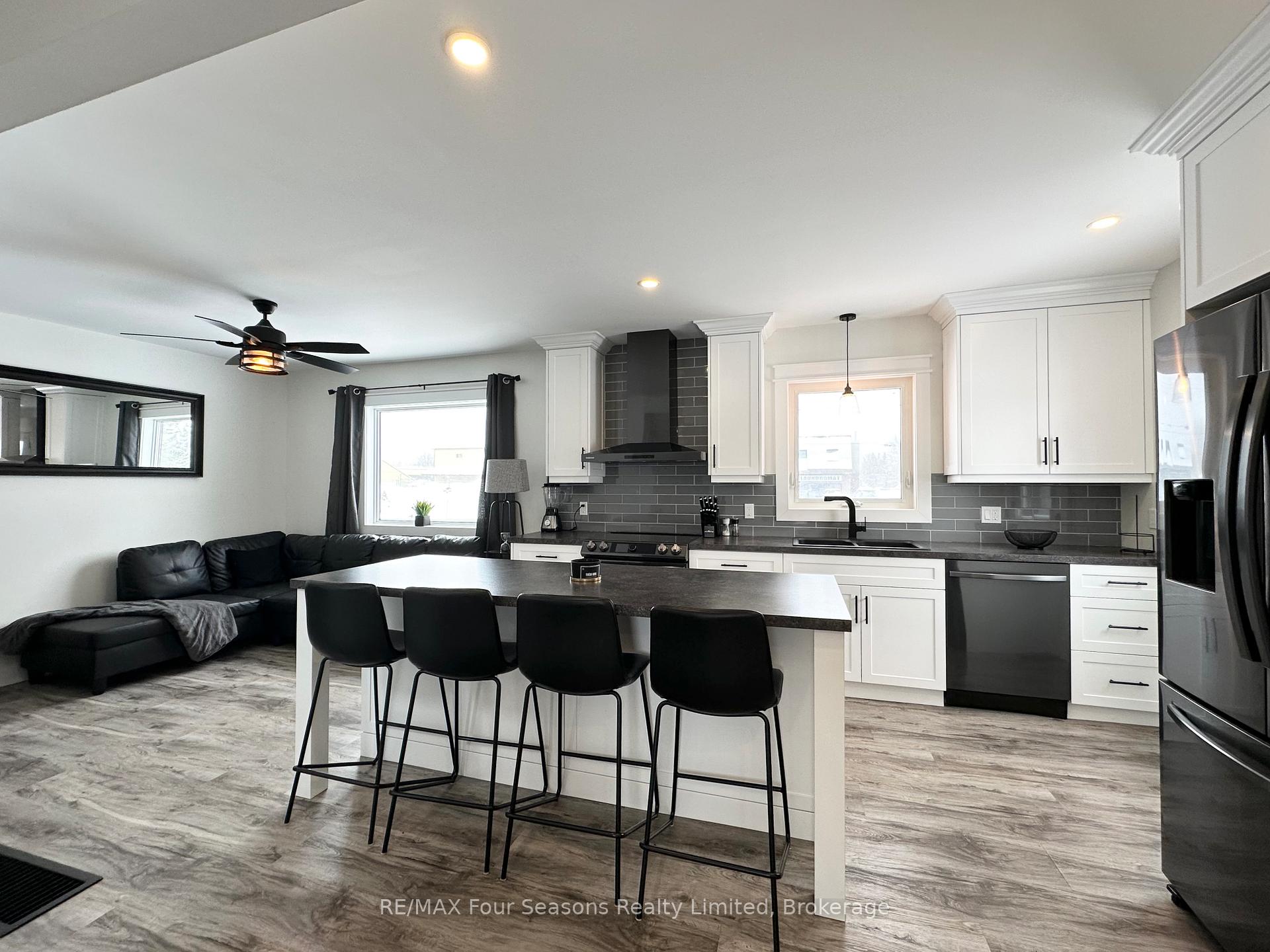 Photo 19 of 7455 County Road 91, Clearview, Stayner — HOMEH