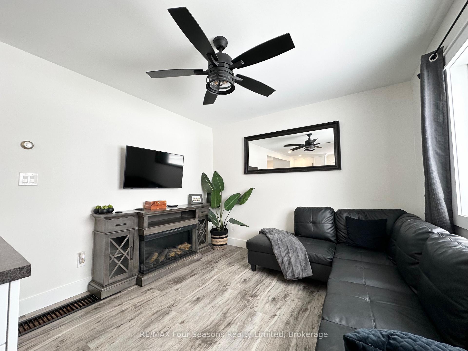 Photo 11 of 7455 County Road 91, Clearview, Stayner — HOMEH