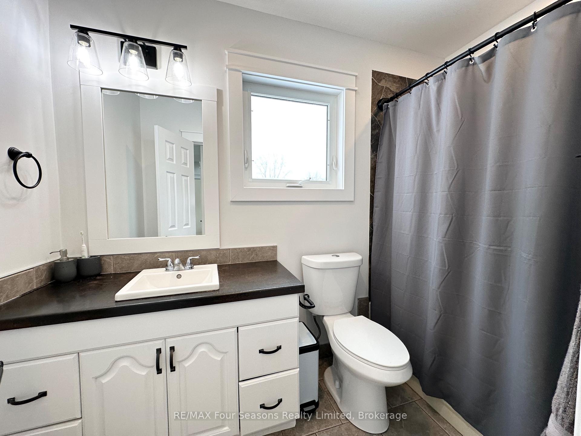 Photo 7 of 7455 County Road 91, Clearview, Stayner — HOMEH