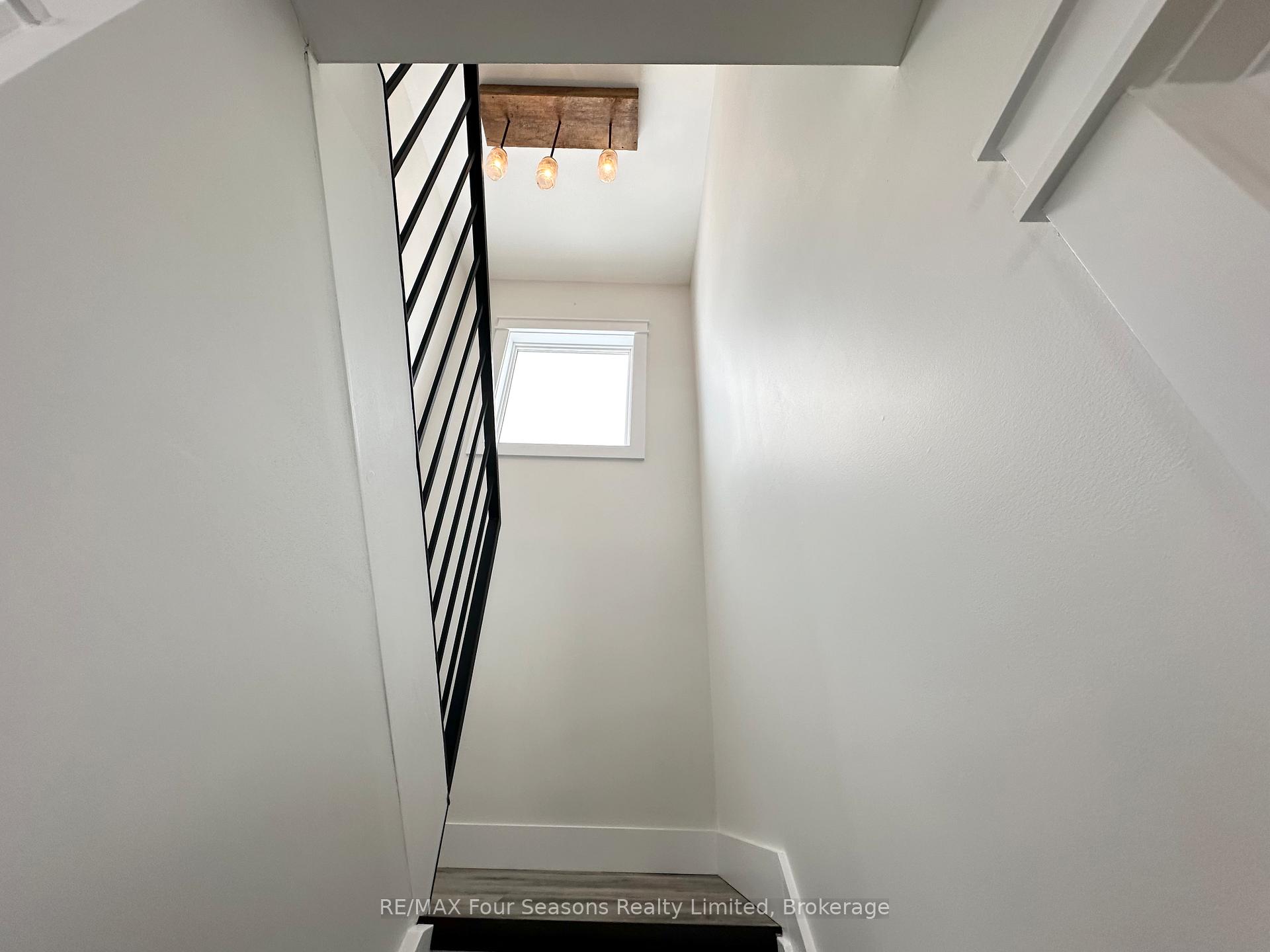 Photo 31 of 7455 County Road 91, Clearview, Stayner — HOMEH