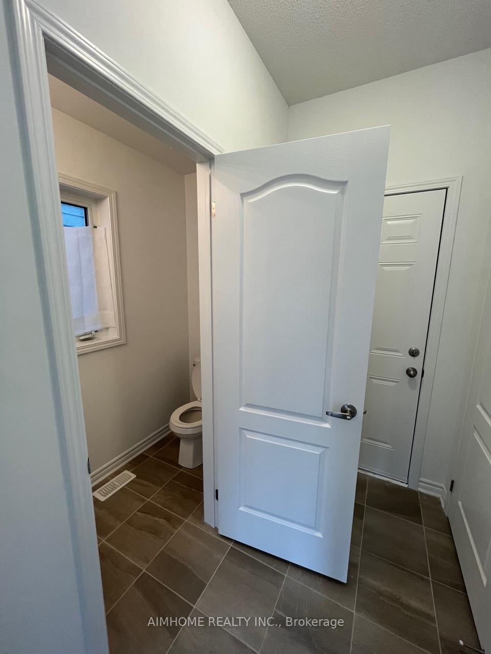 Photo 12 of 14 Catamaran Drive, Wasaga Beach — HOMEH