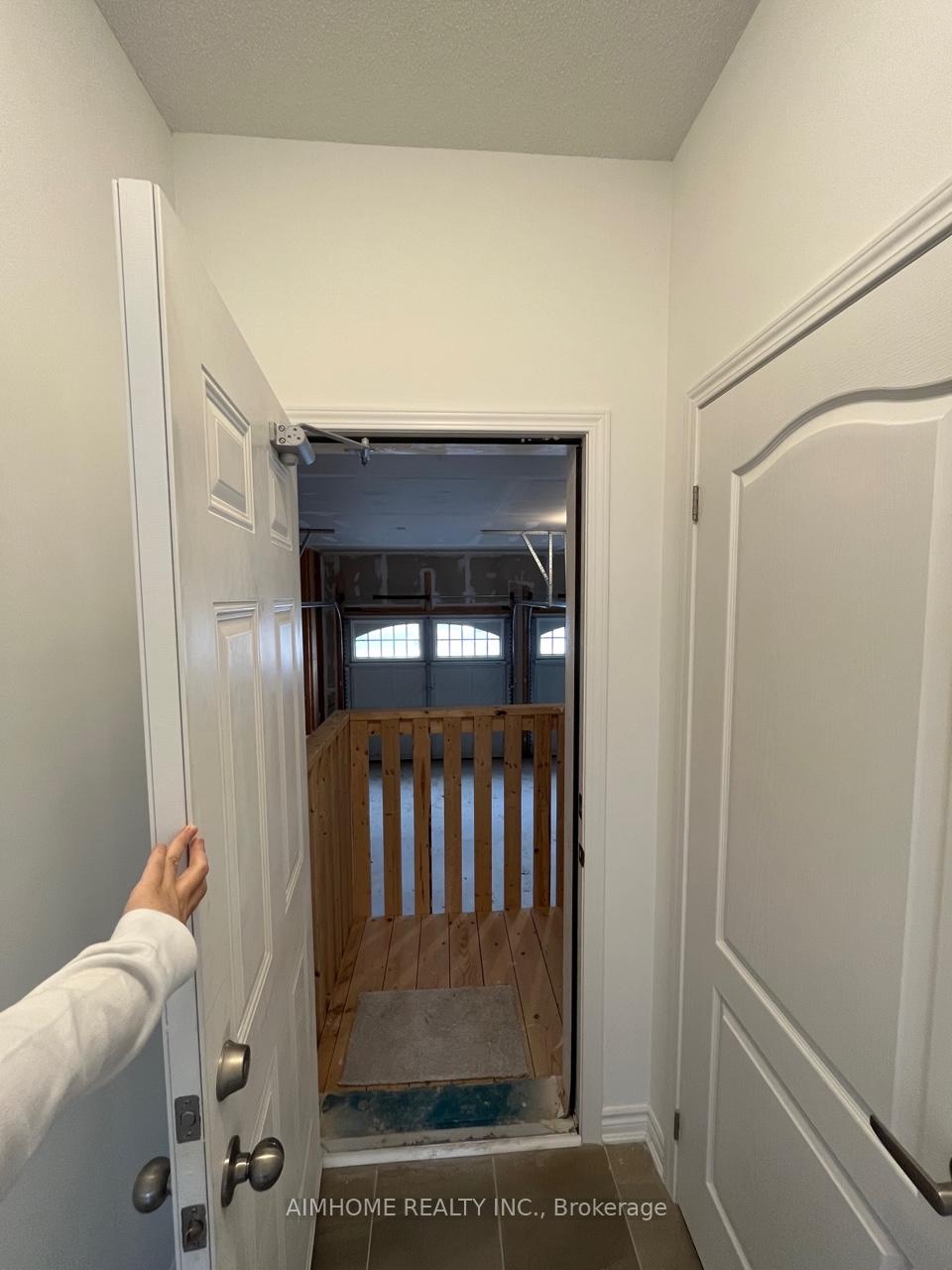 Photo 17 of 14 Catamaran Drive, Wasaga Beach — HOMEH