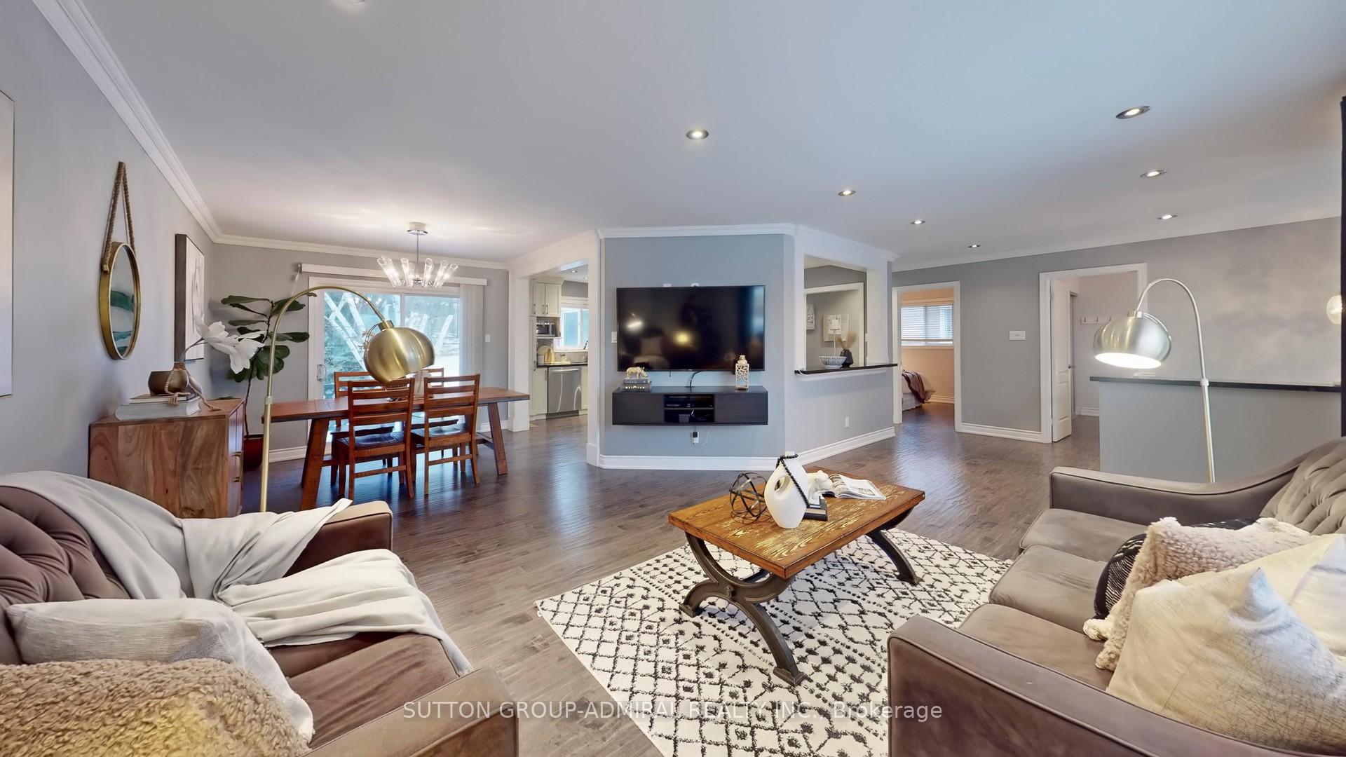 Photo 2 of 144 Kirk Drive, Markham, Royal Orchard — HOMEH