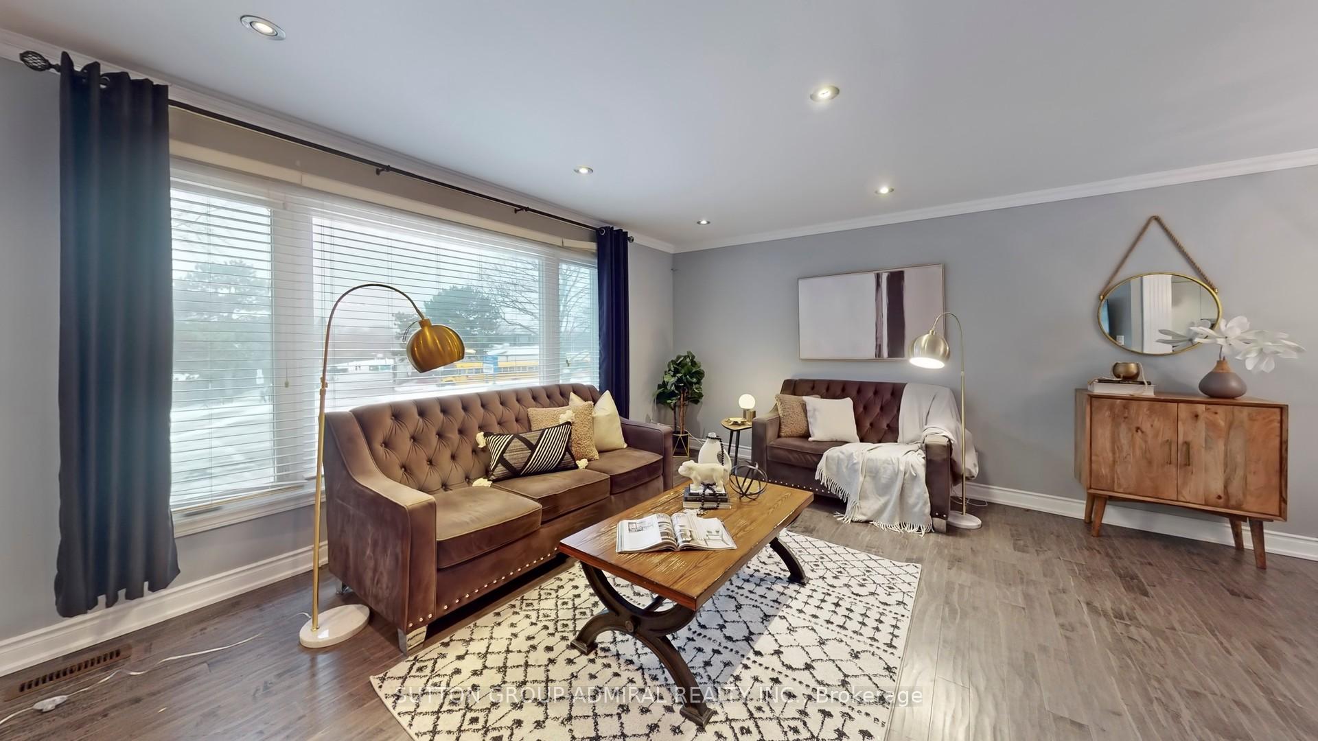 Photo 10 of 144 Kirk Drive, Markham, Royal Orchard — HOMEH