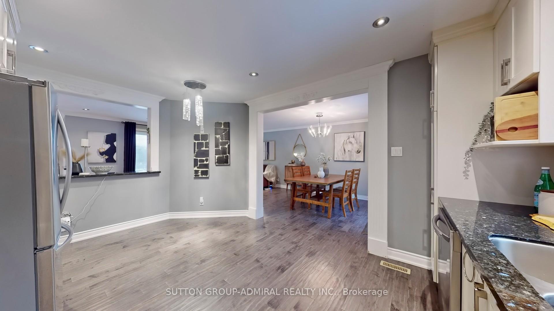 Photo 14 of 144 Kirk Drive, Markham, Royal Orchard — HOMEH