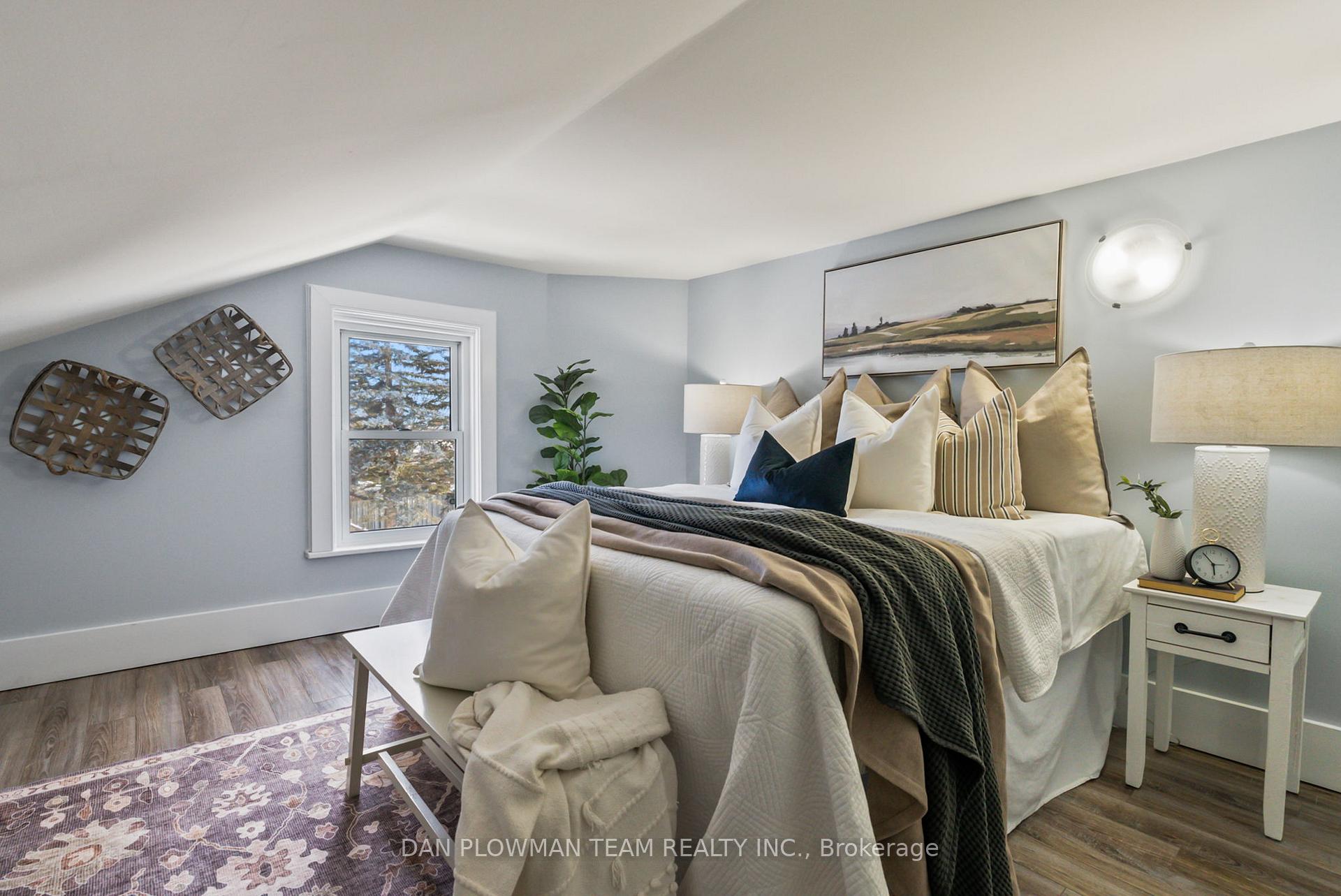 Photo 25 of 23 John Street, Scugog, Port Perry — HOMEH
