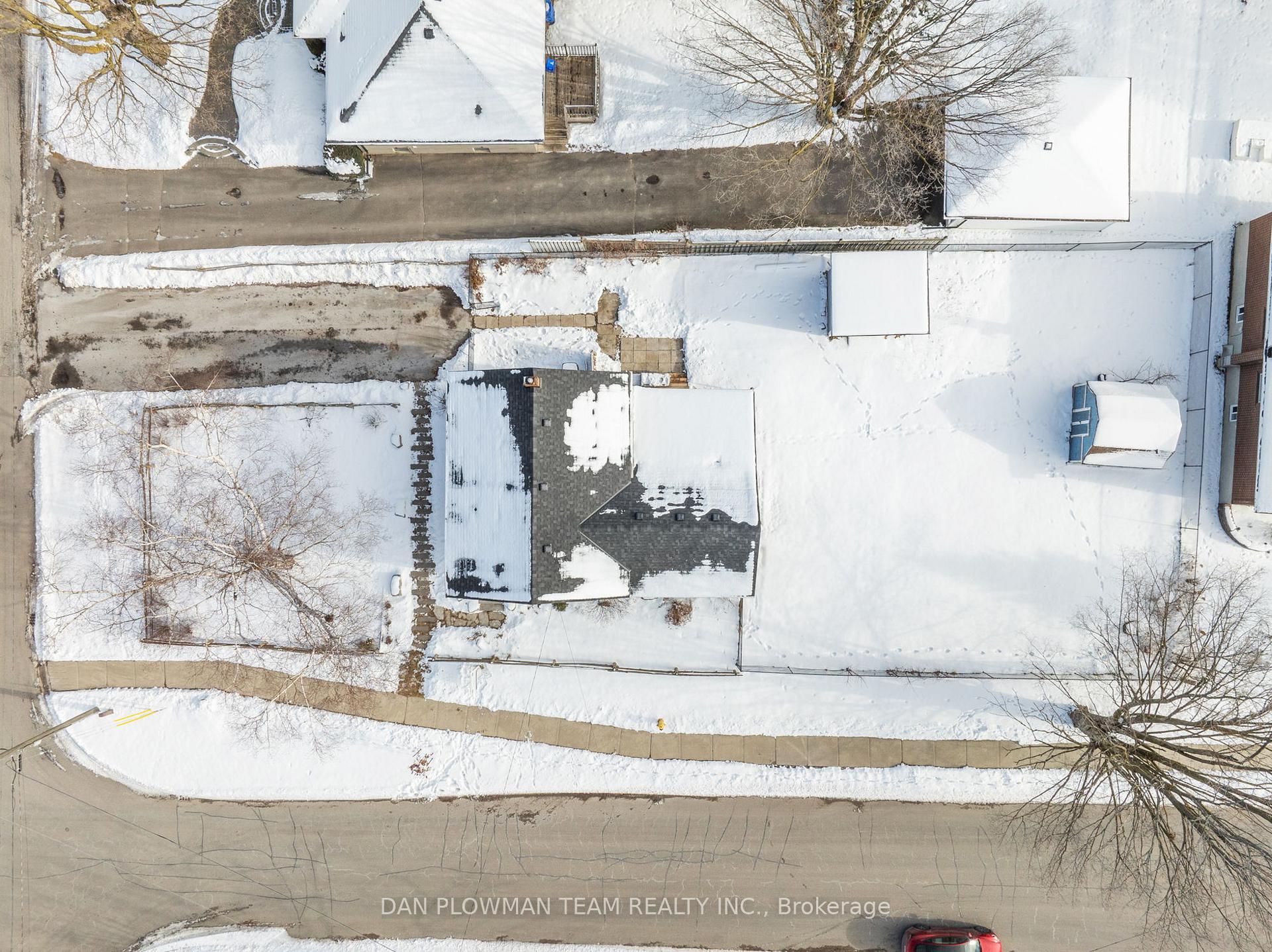 Photo 33 of 23 John Street, Scugog, Port Perry — HOMEH