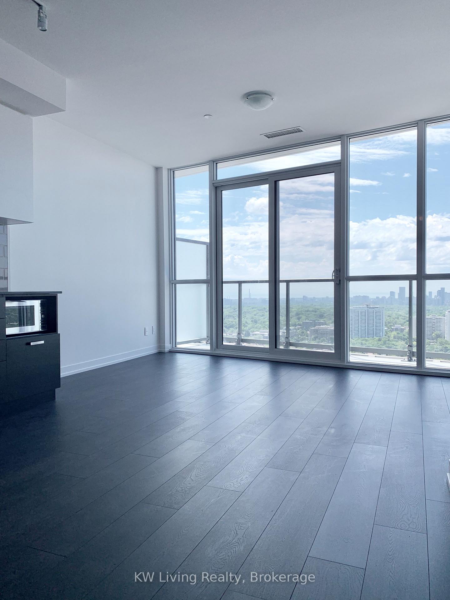 Photo 2 of Unit 3208, 125 Redpath Avenue, Toronto, Mount Pleasant West — HOMEH