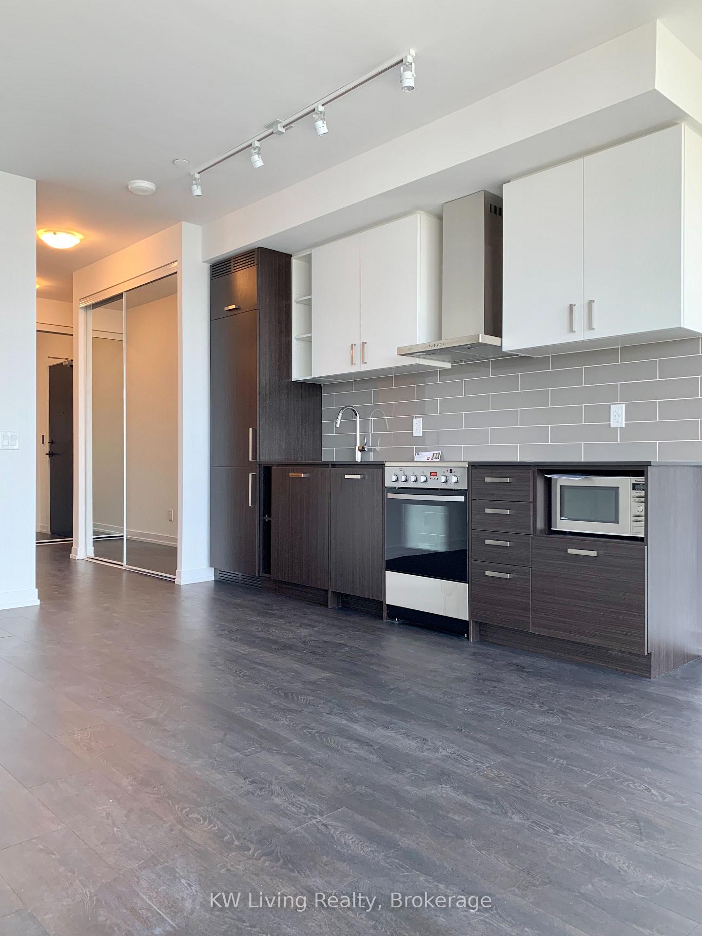 Photo 10 of Unit 3208, 125 Redpath Avenue, Toronto, Mount Pleasant West — HOMEH