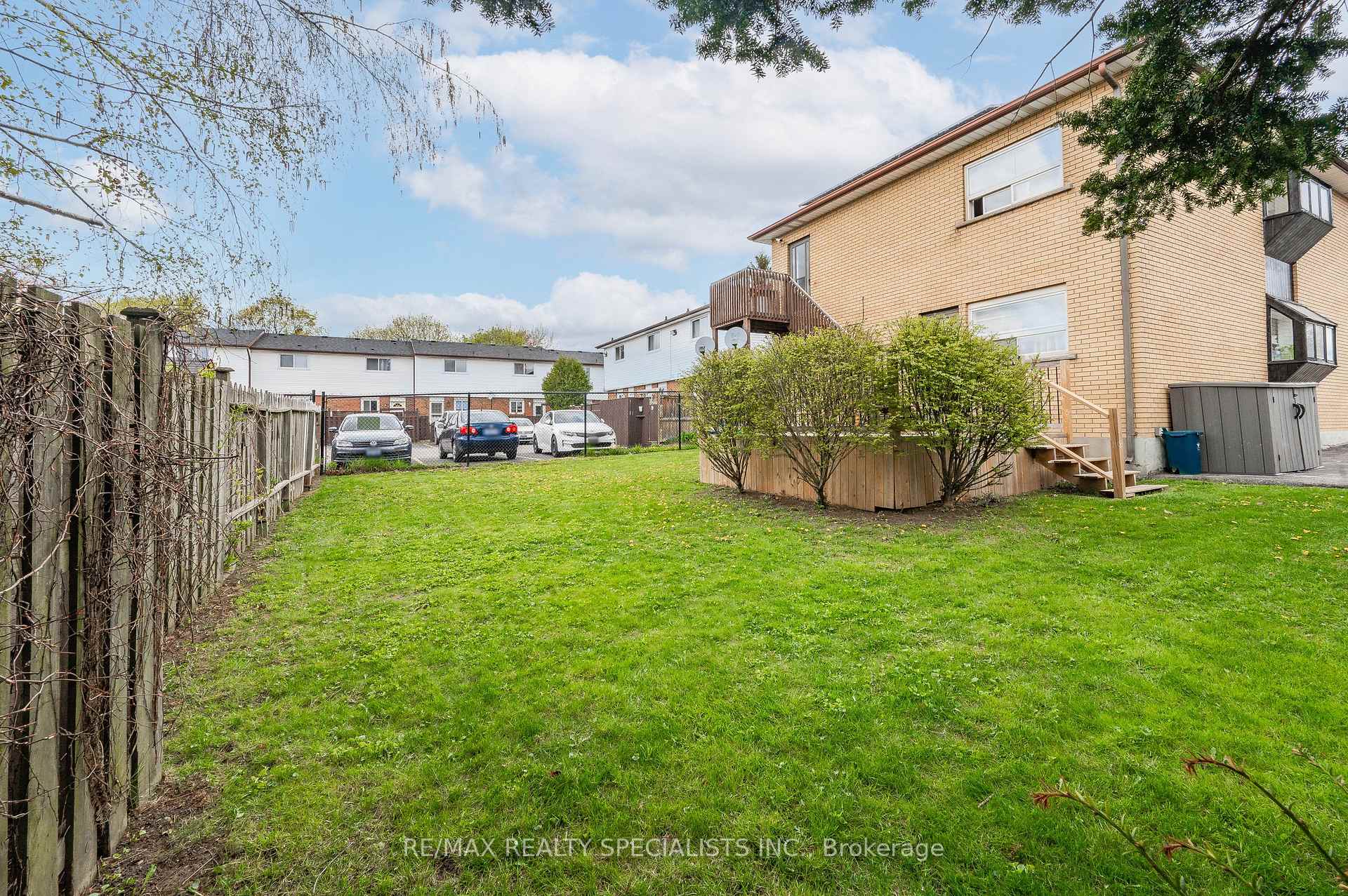 Photo 12 of 23 Rutherford Drive, Kitchener, Centreville Chicopee — HOMEH
