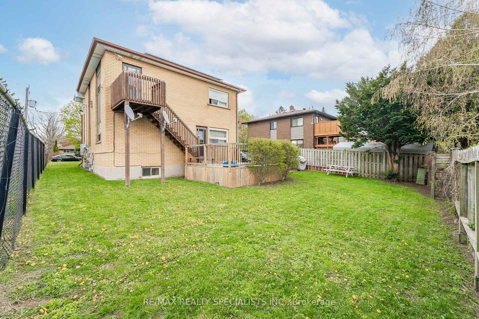 Photo 13 of 23 Rutherford Drive, Kitchener, Centreville Chicopee — HOMEH