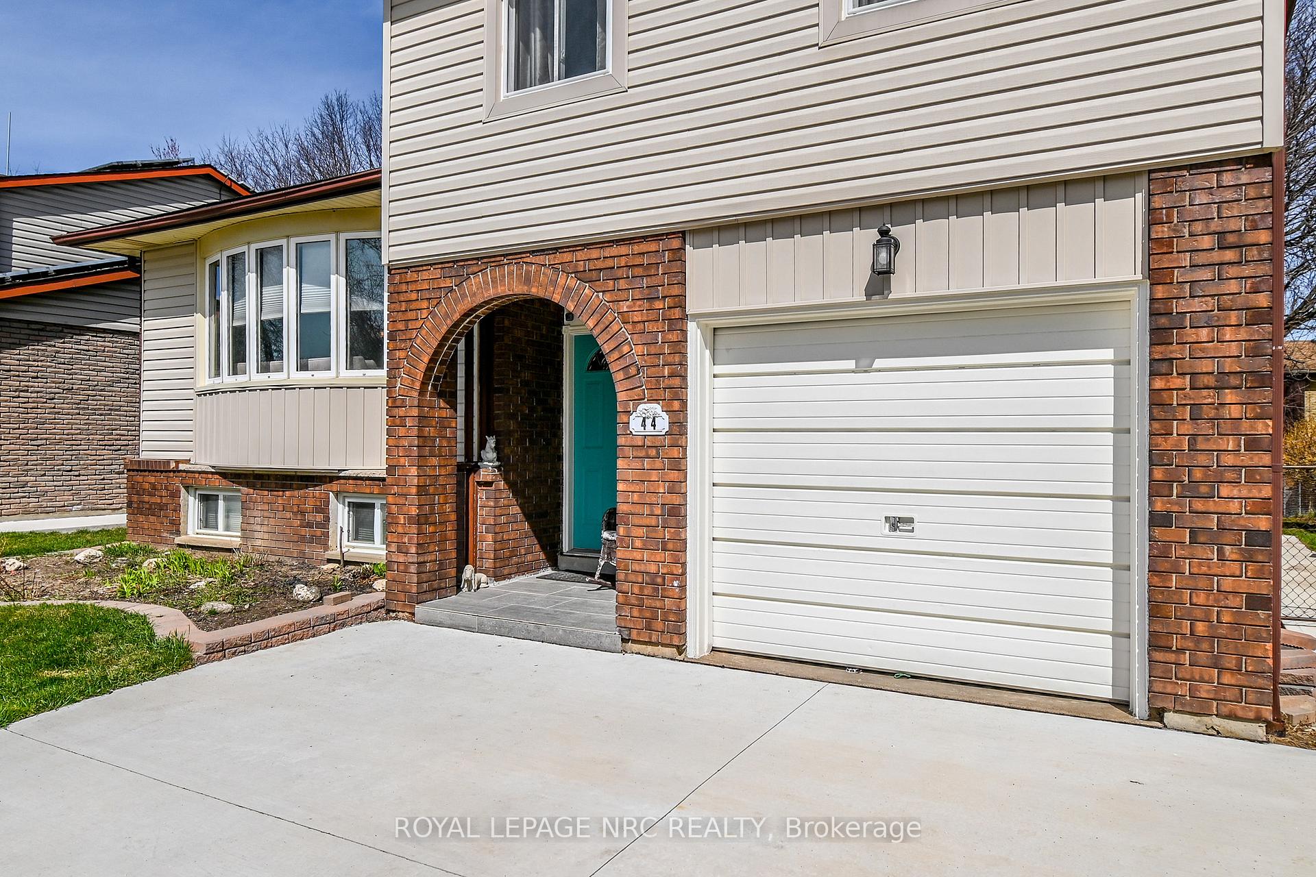 Photo 18 of 44 Harbour Heights Lane, St. Catharines, Lakeport — HOMEH
