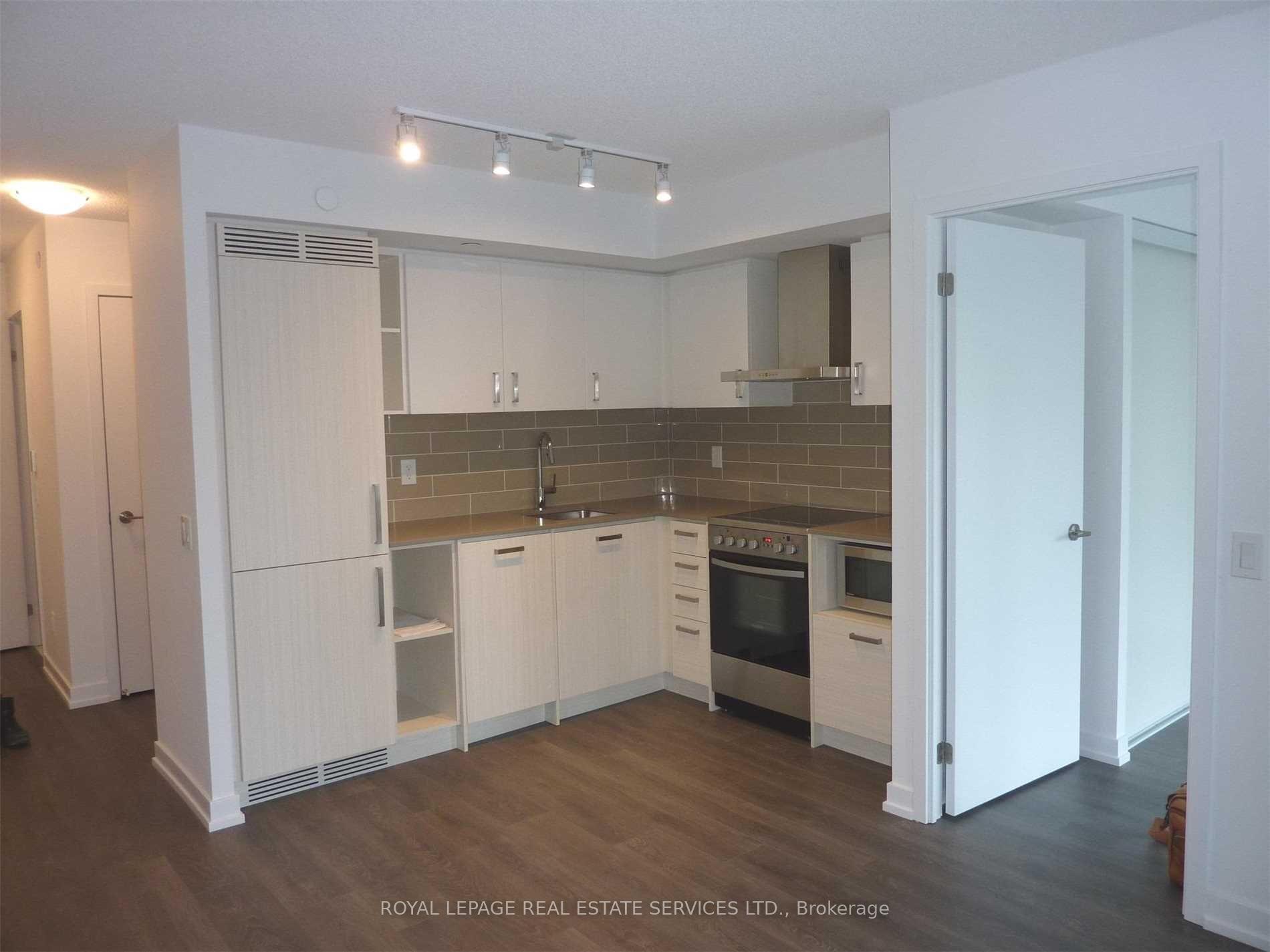 Photo 2 of Unit 501, 125 Redpath Avenue, Toronto, Mount Pleasant West — HOMEH