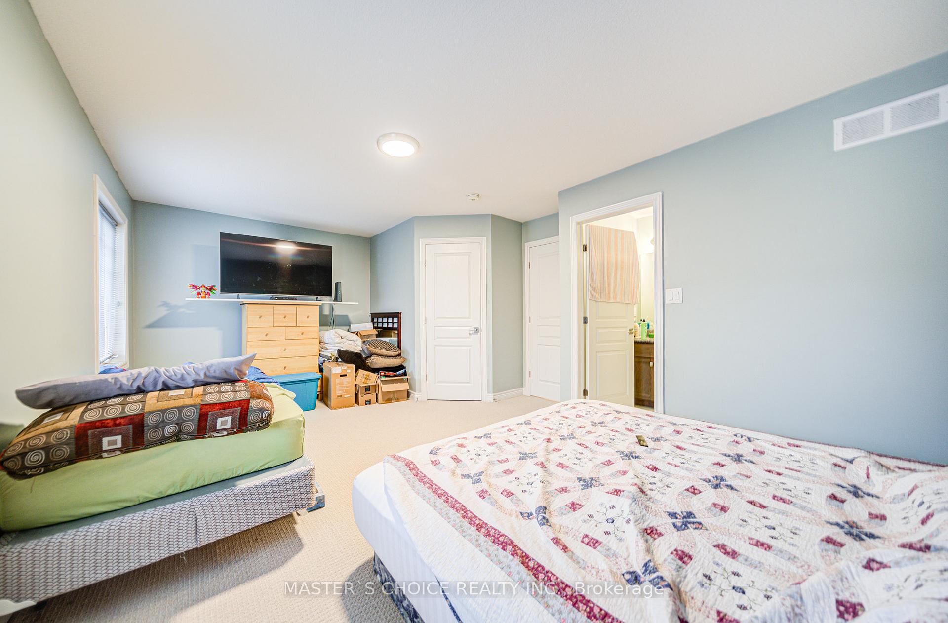 Photo 21 of 9 Andruss Lane, Hamilton, Ancaster — HOMEH