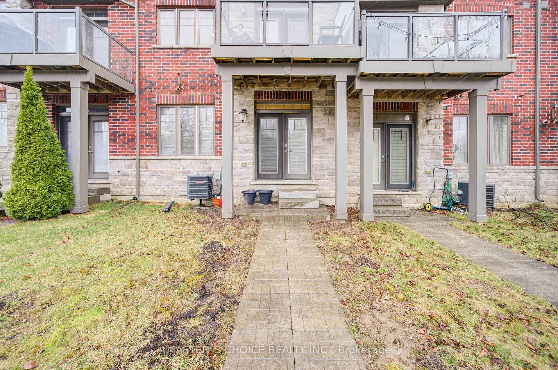 Photo 38 of 9 Andruss Lane, Hamilton, Ancaster — HOMEH
