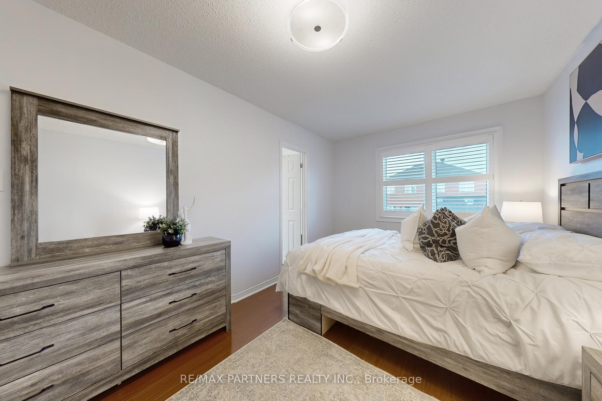 Photo 36 of 16 Tara Crescent, Markham, Cedarwood — HOMEH