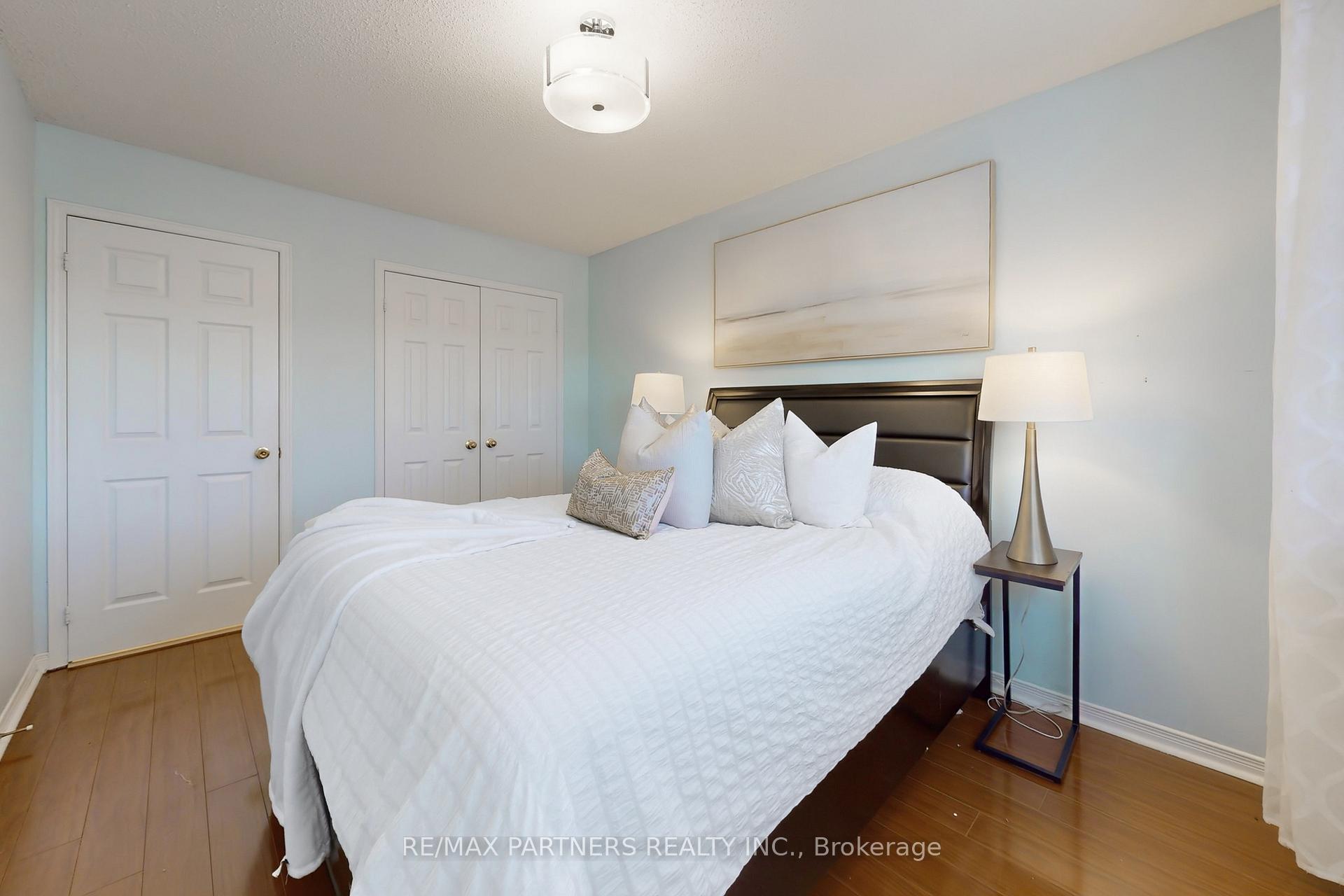Photo 22 of 16 Tara Crescent, Markham, Cedarwood — HOMEH