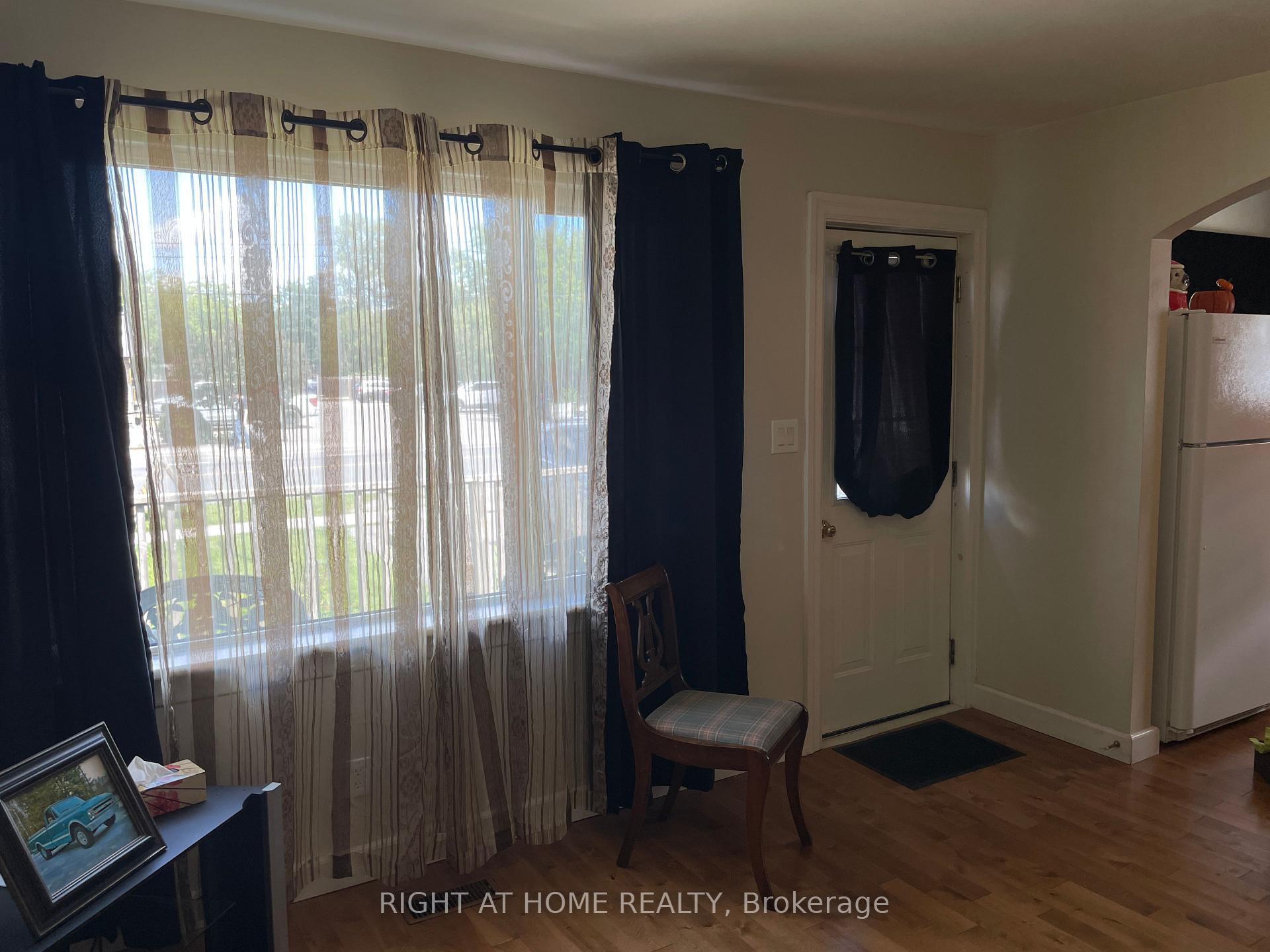 Photo 15 of 170 Main Street N, Uxbridge — HOMEH