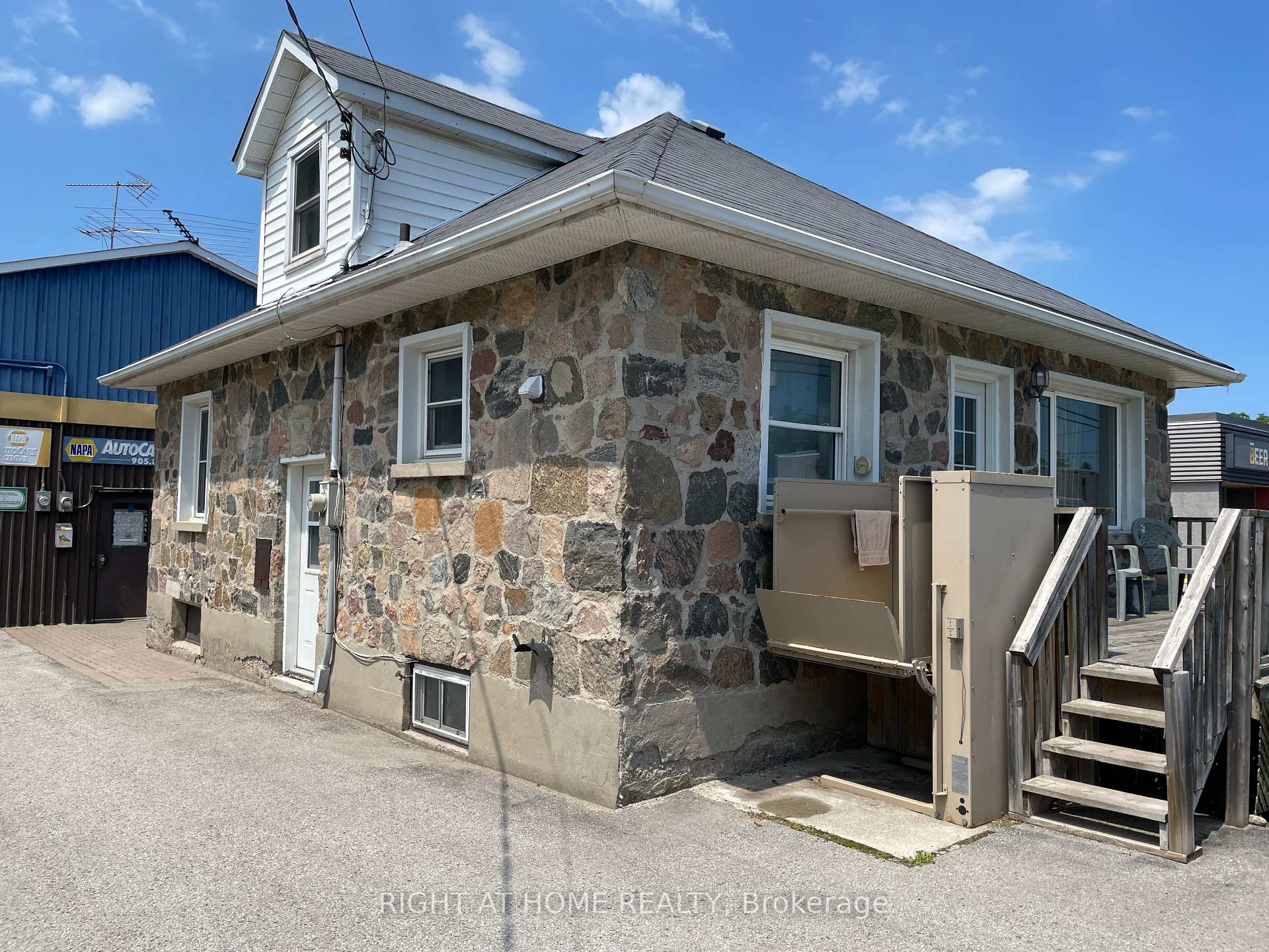 Photo 25 of 170 Main Street N, Uxbridge — HOMEH