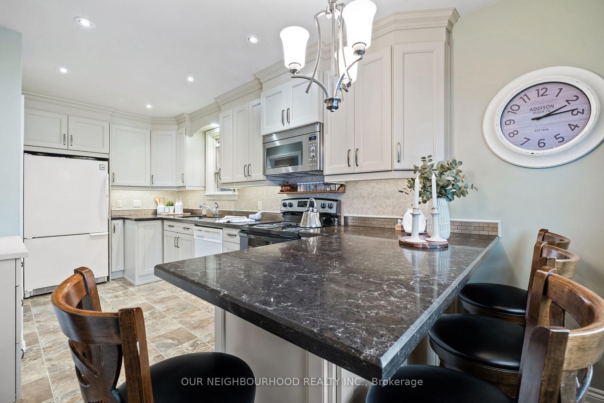 Photo 14 of 210 Lee Avenue, Whitby, Lynde Creek — HOMEH