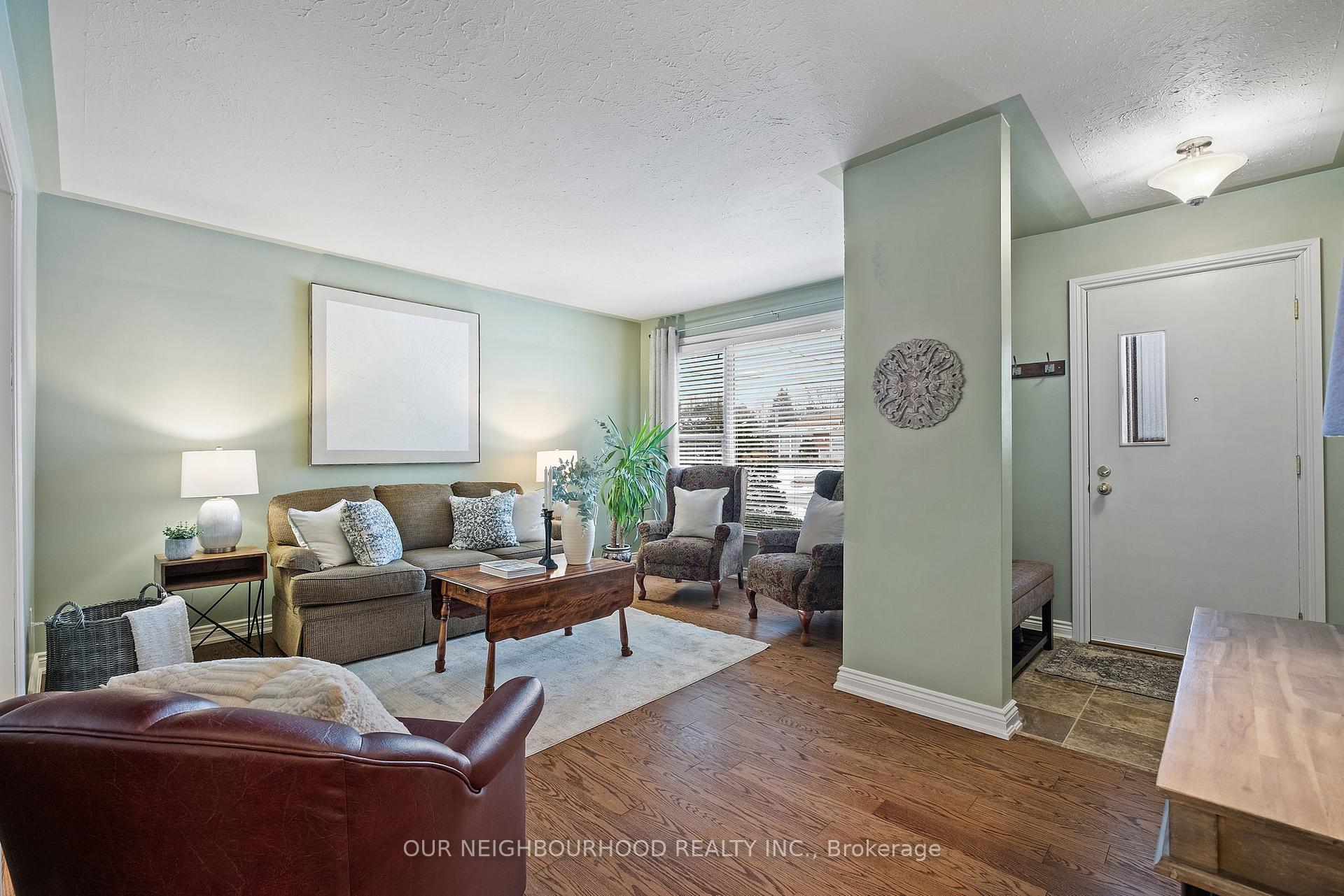 Photo 2 of 210 Lee Avenue, Whitby, Lynde Creek — HOMEH