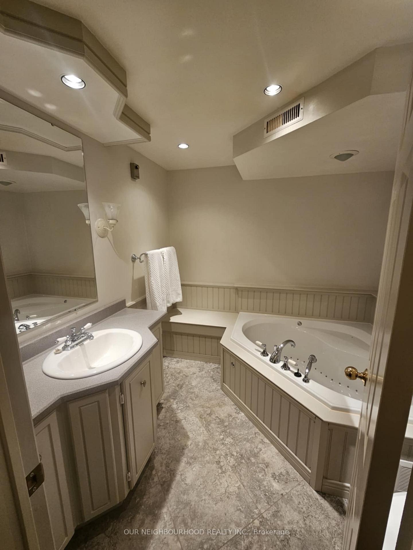 Photo 23 of 210 Lee Avenue, Whitby, Lynde Creek — HOMEH