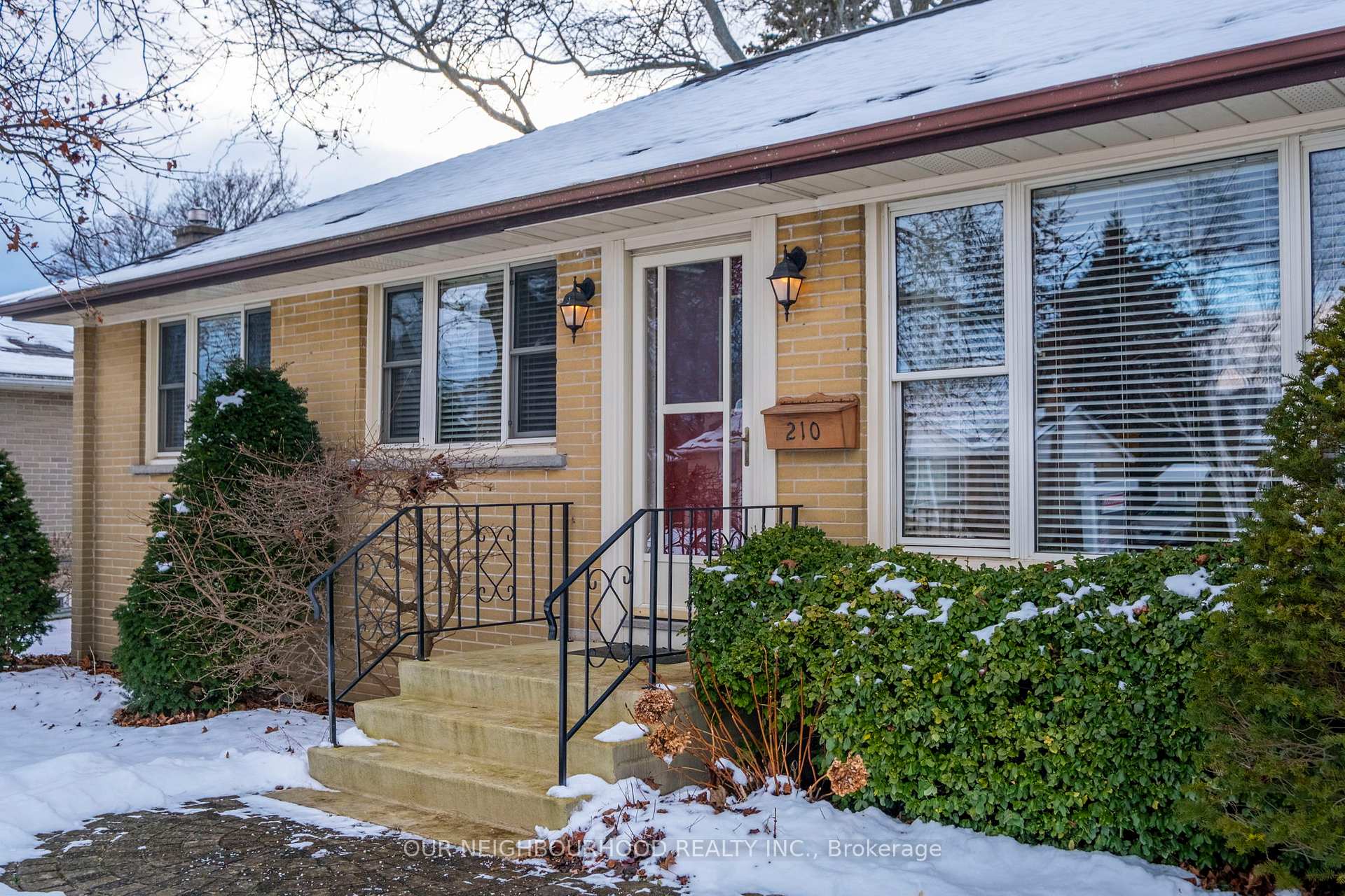 Photo 34 of 210 Lee Avenue, Whitby, Lynde Creek — HOMEH