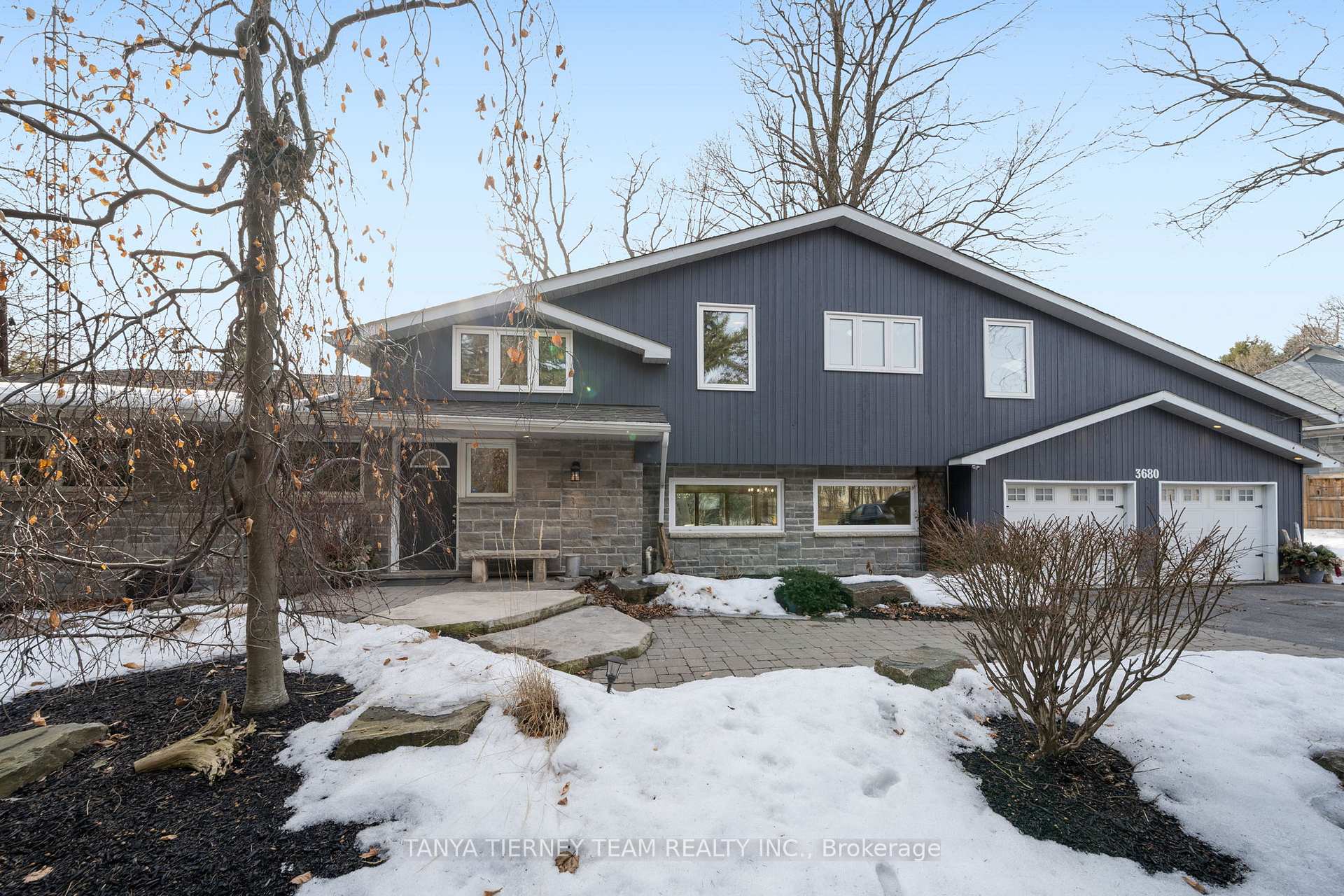 Photo 2 of 3680 Anderson Street, Whitby, Pringle Creek — HOMEH