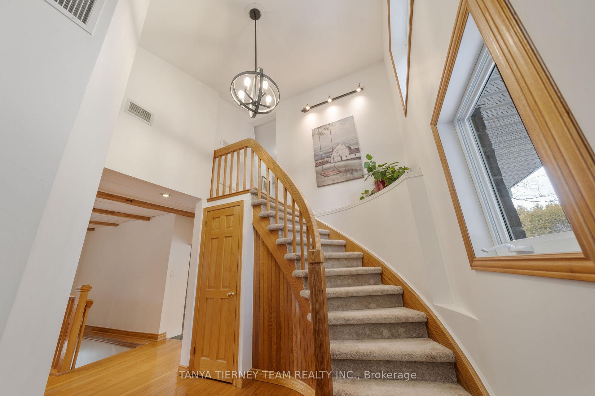 Photo 3 of 3680 Anderson Street, Whitby, Pringle Creek — HOMEH