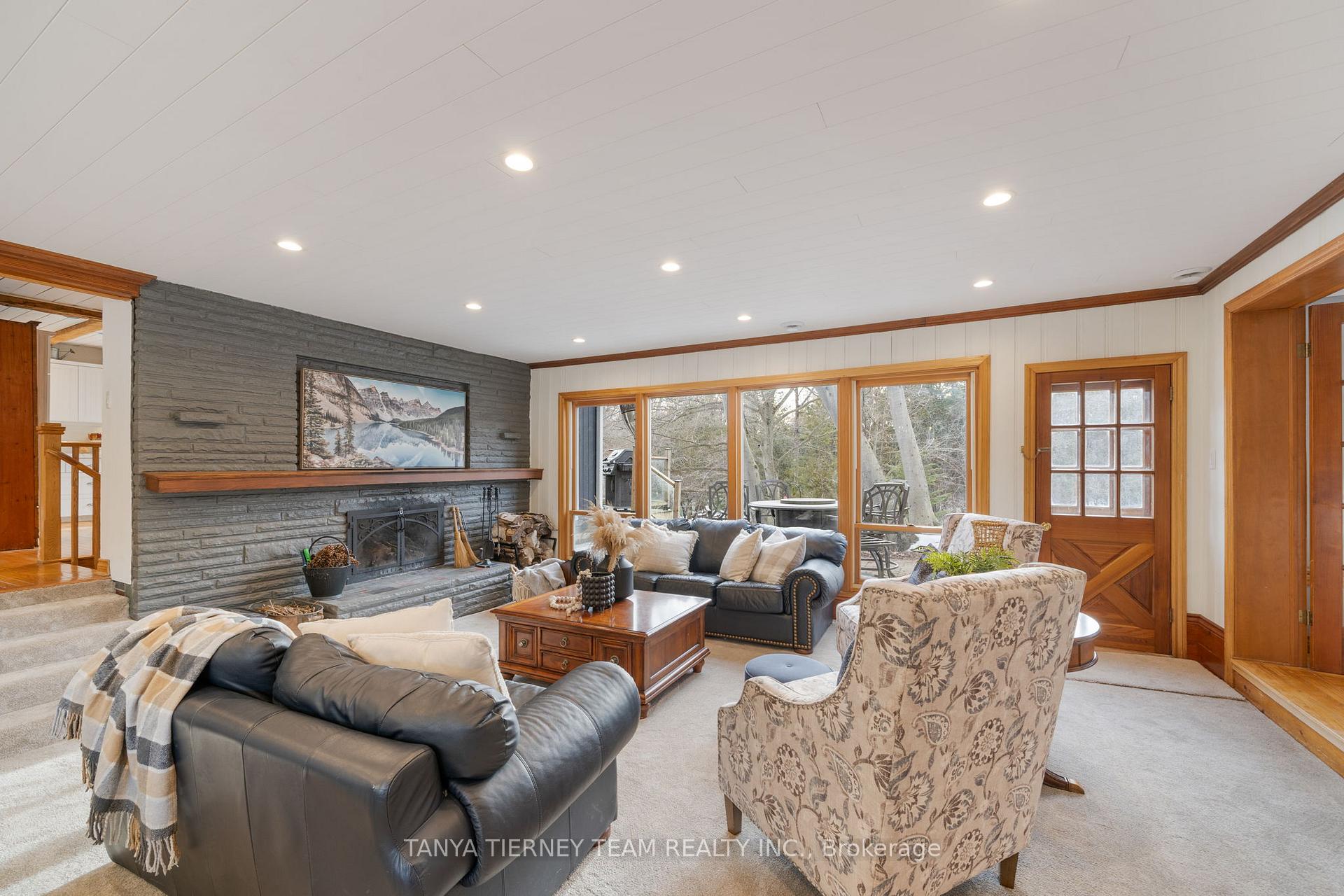 Photo 7 of 3680 Anderson Street, Whitby, Pringle Creek — HOMEH